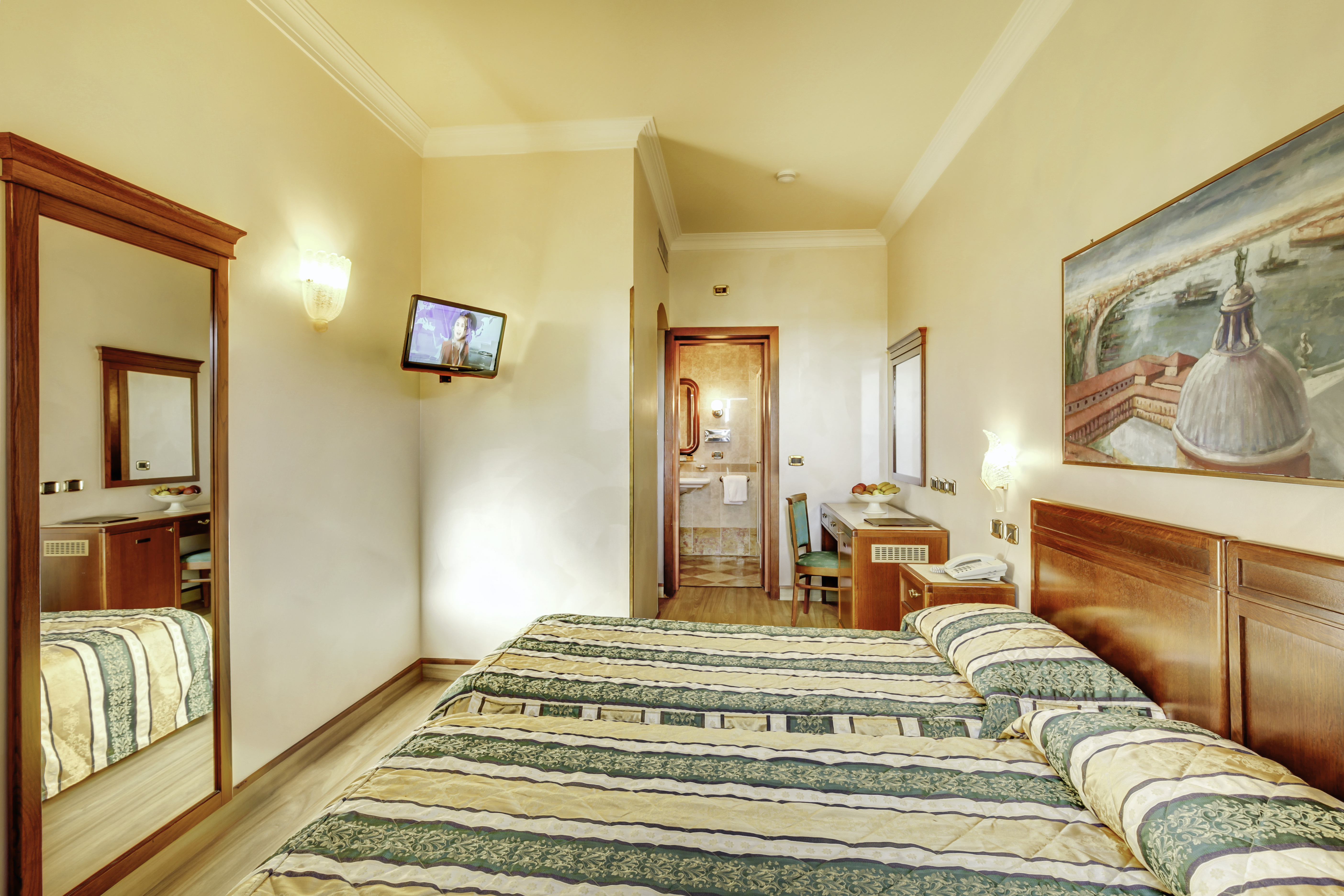 Double or Twin Standard