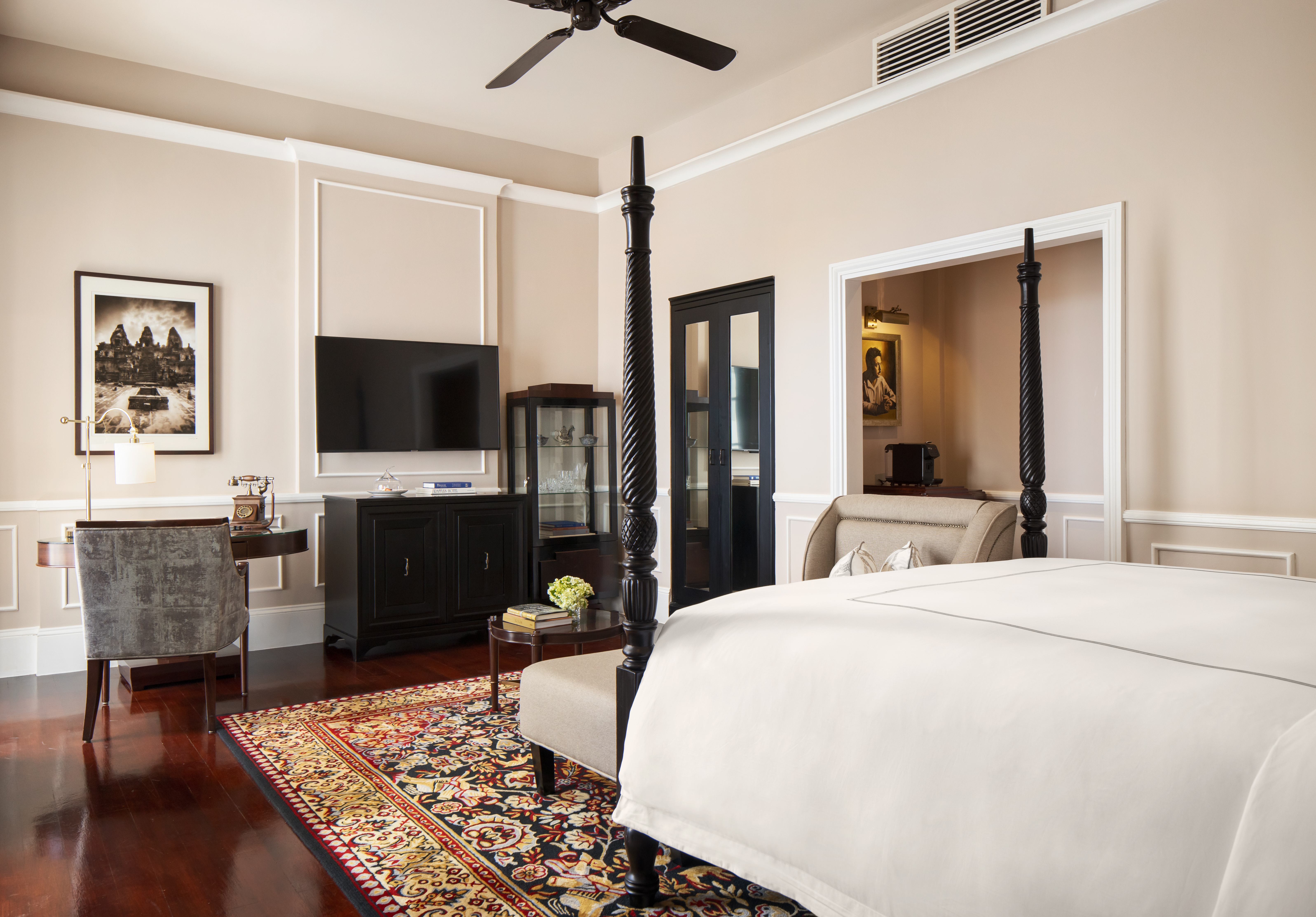 Junior Suite King Size Bed