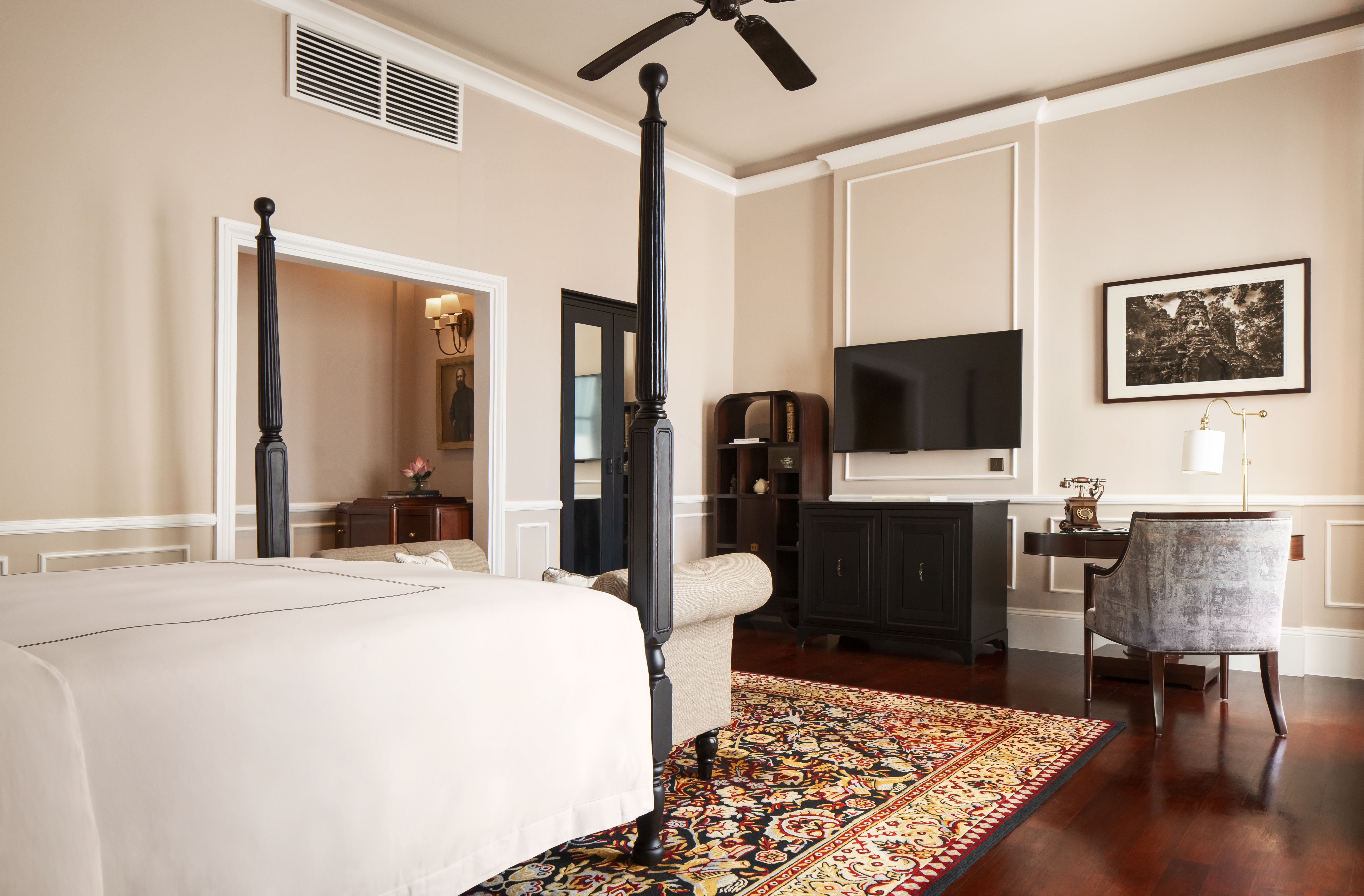 Junior Suite King Size Bed