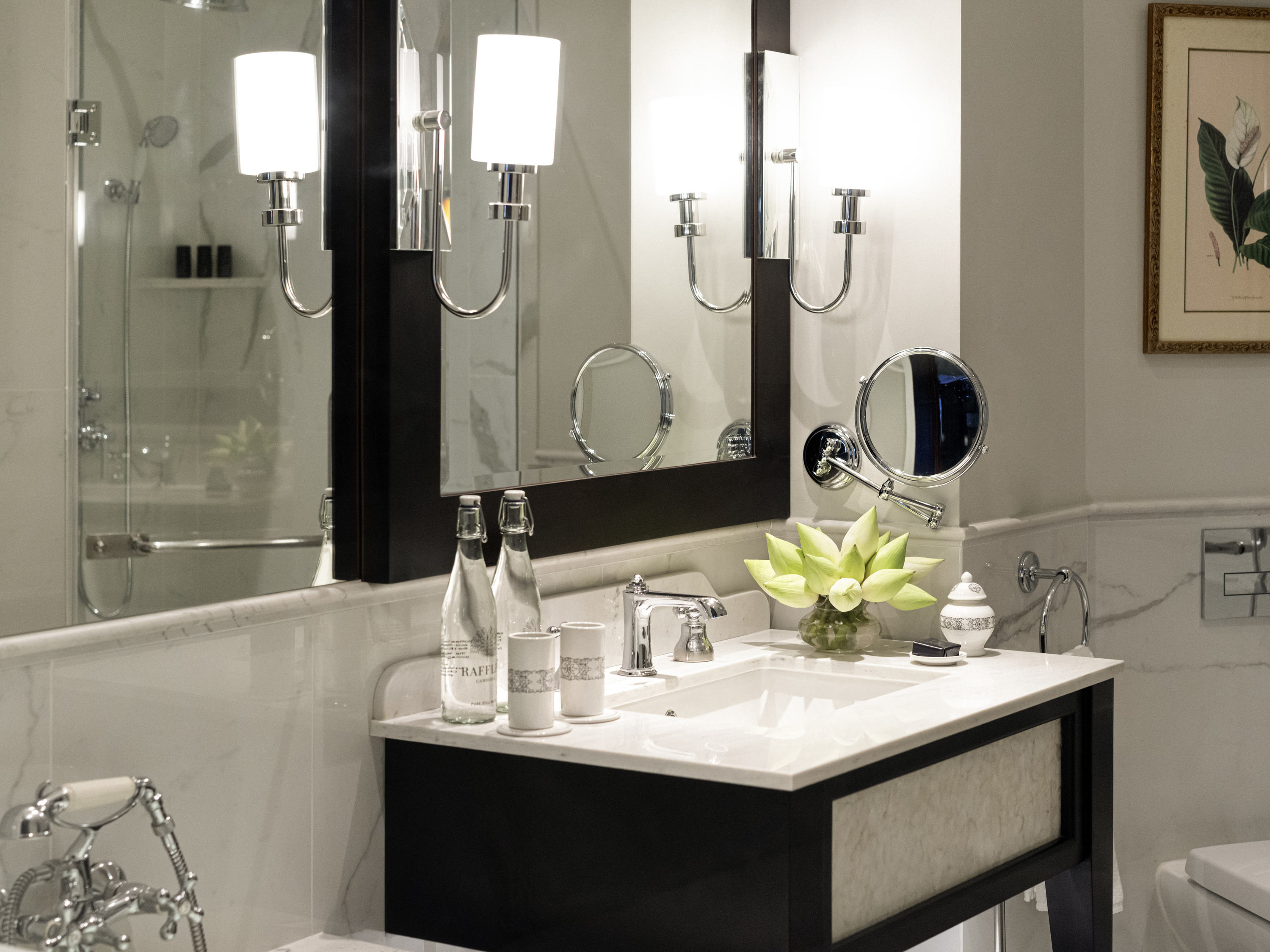 Double Pool View King Bed