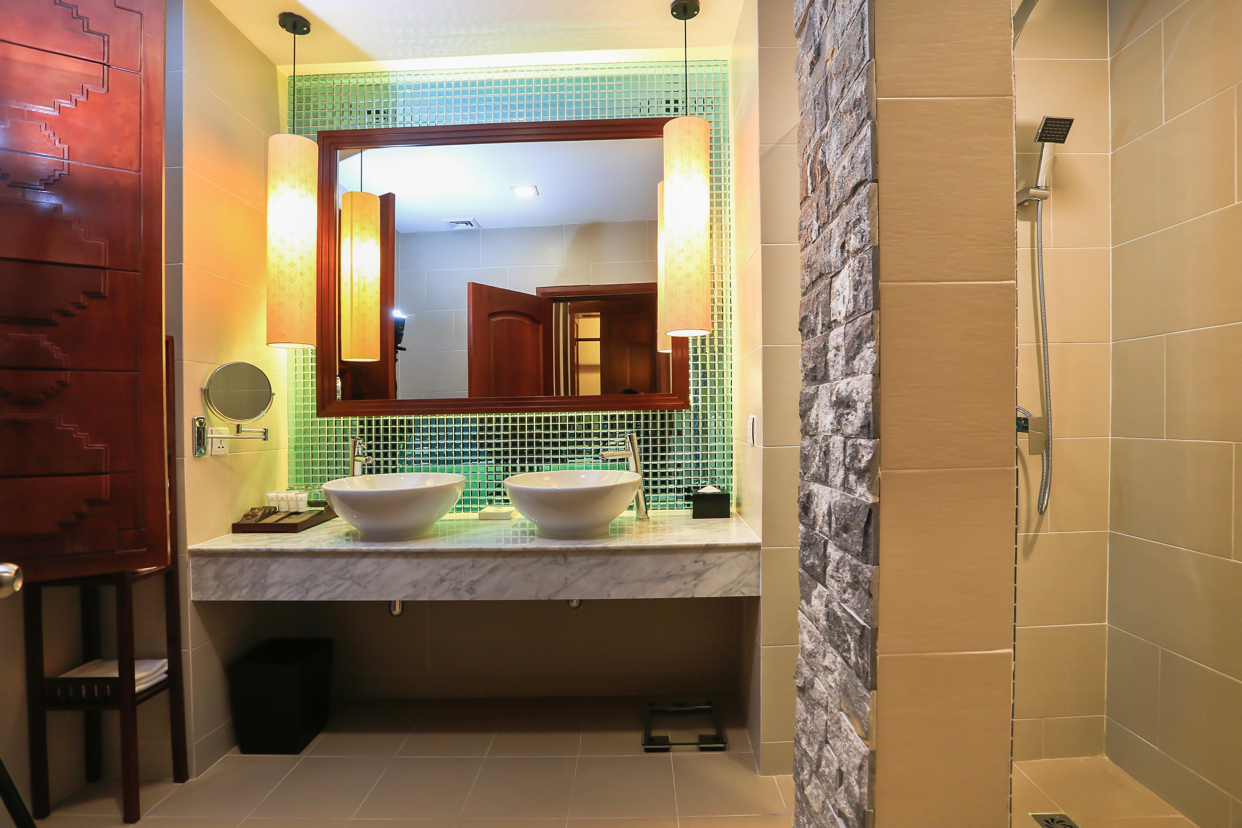 Double or Twin Standard