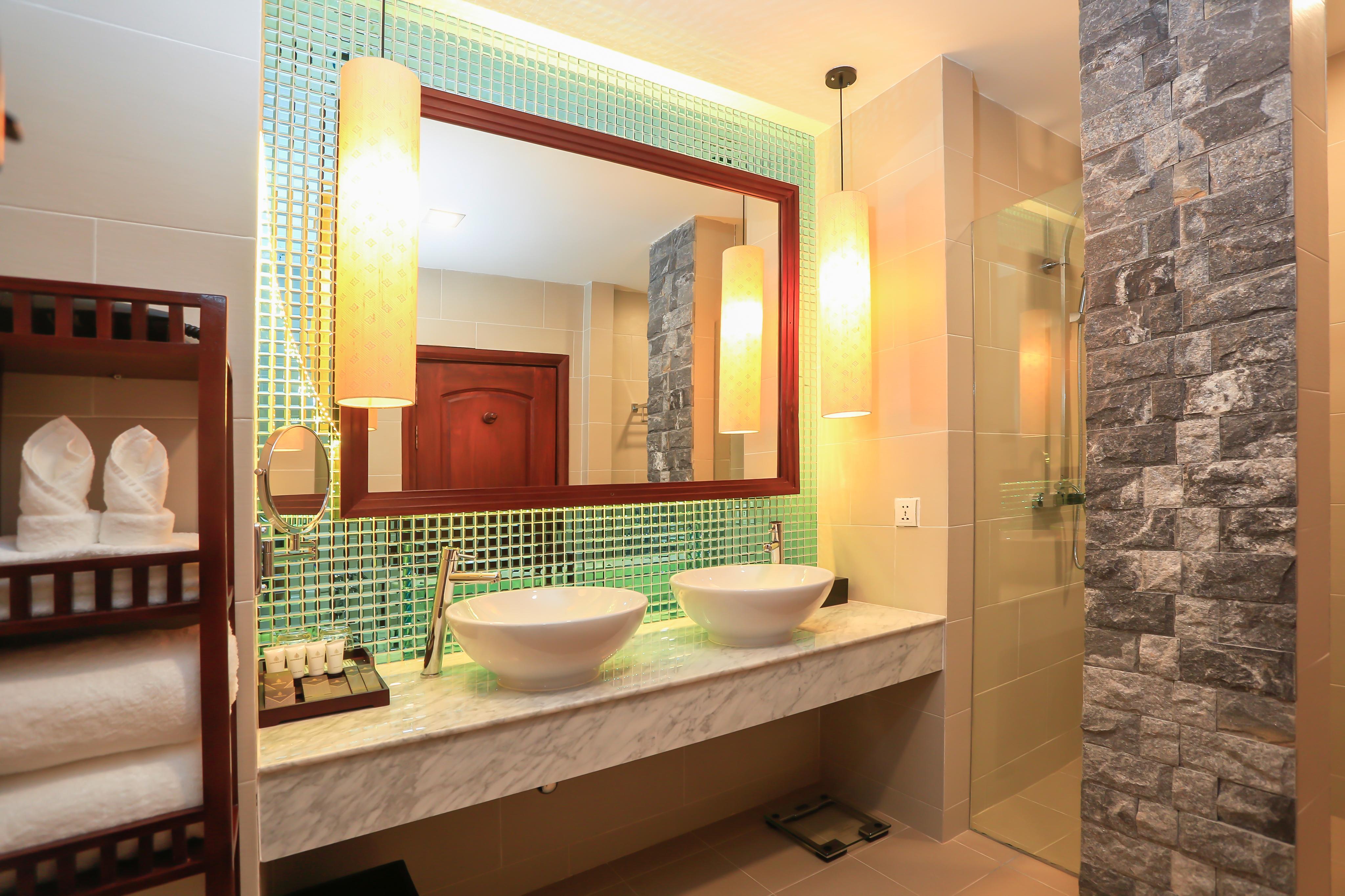 Double or Twin Standard