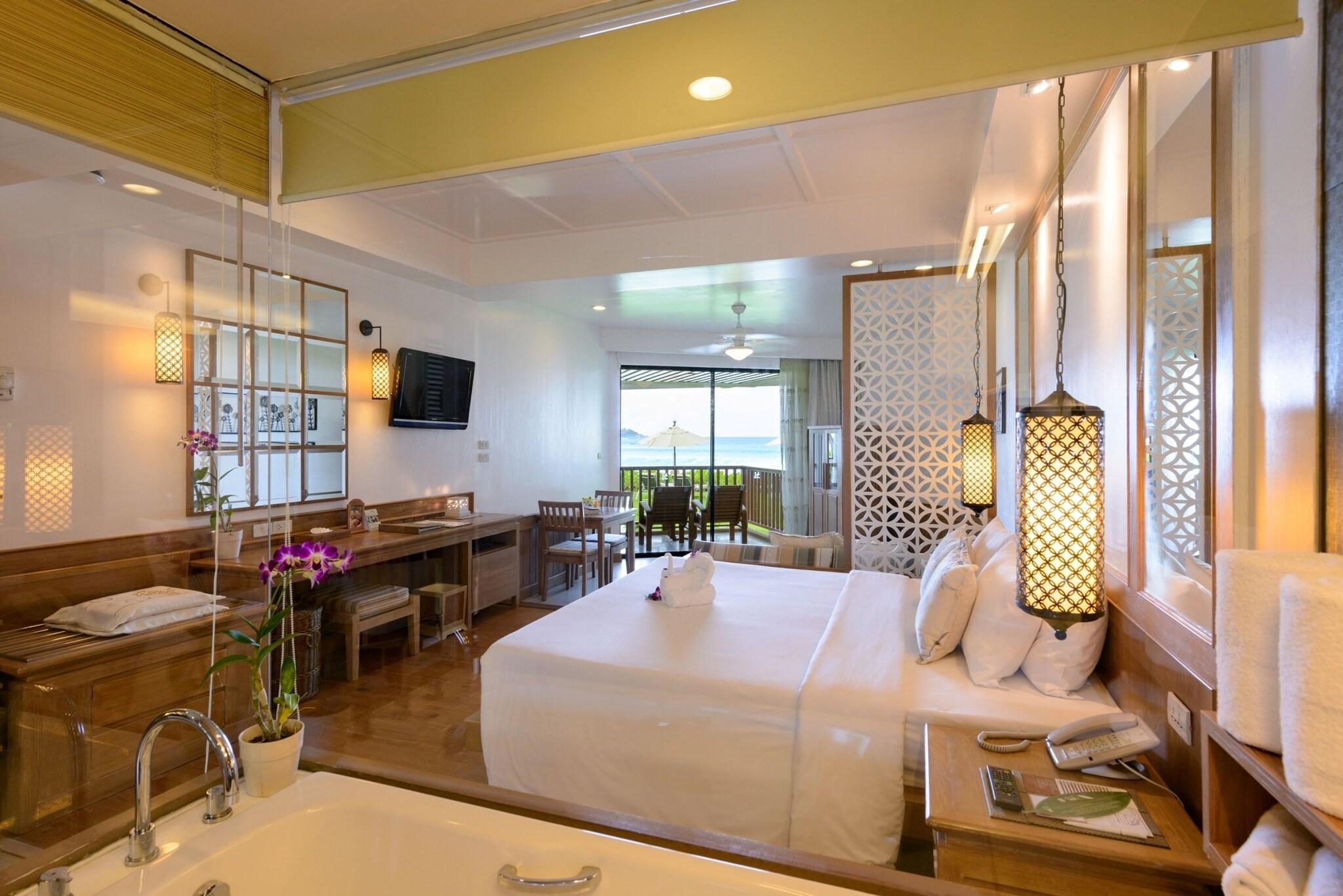 Junior Suite Ocean Front