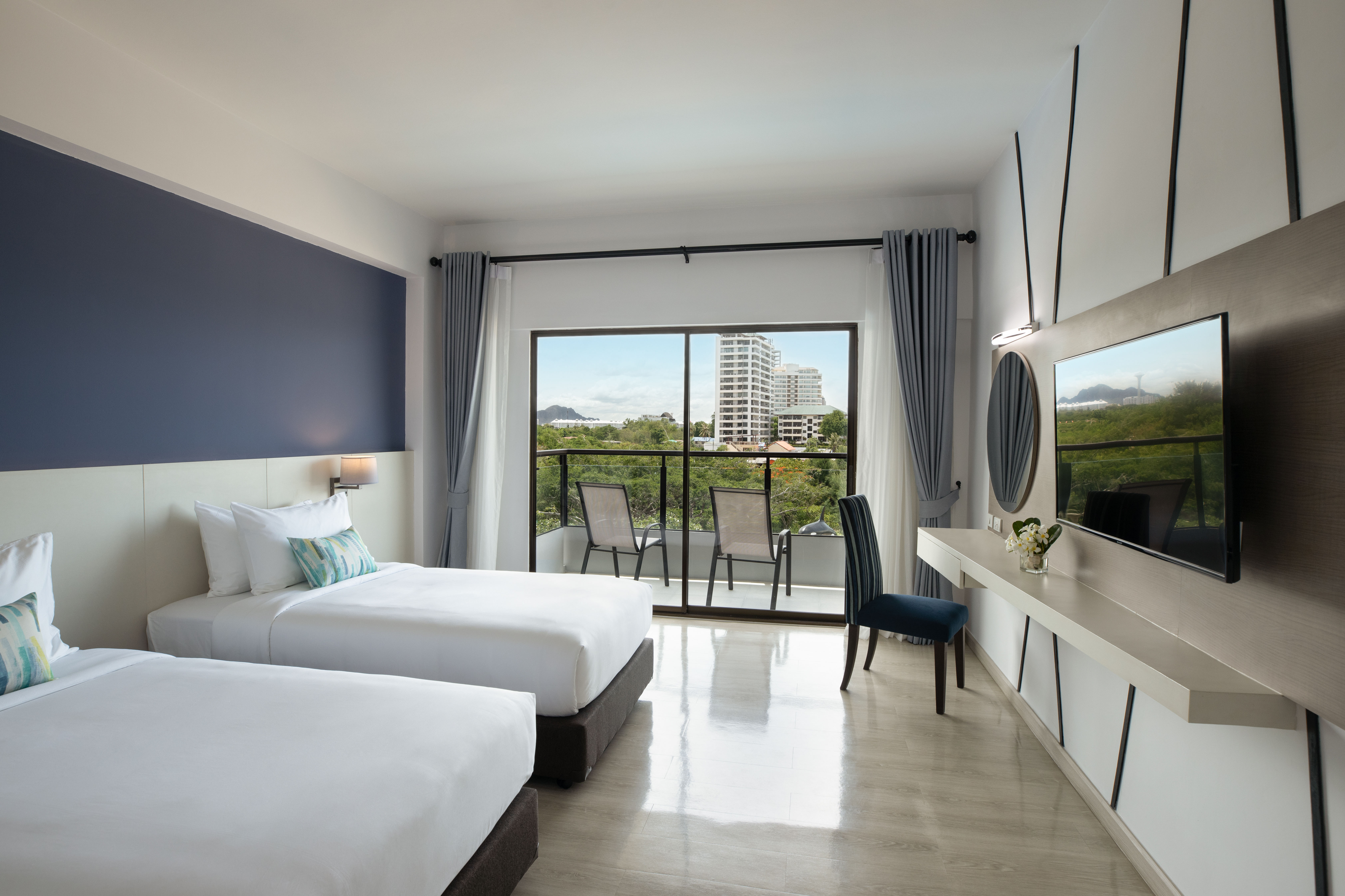 Twin Deluxe Ocean View