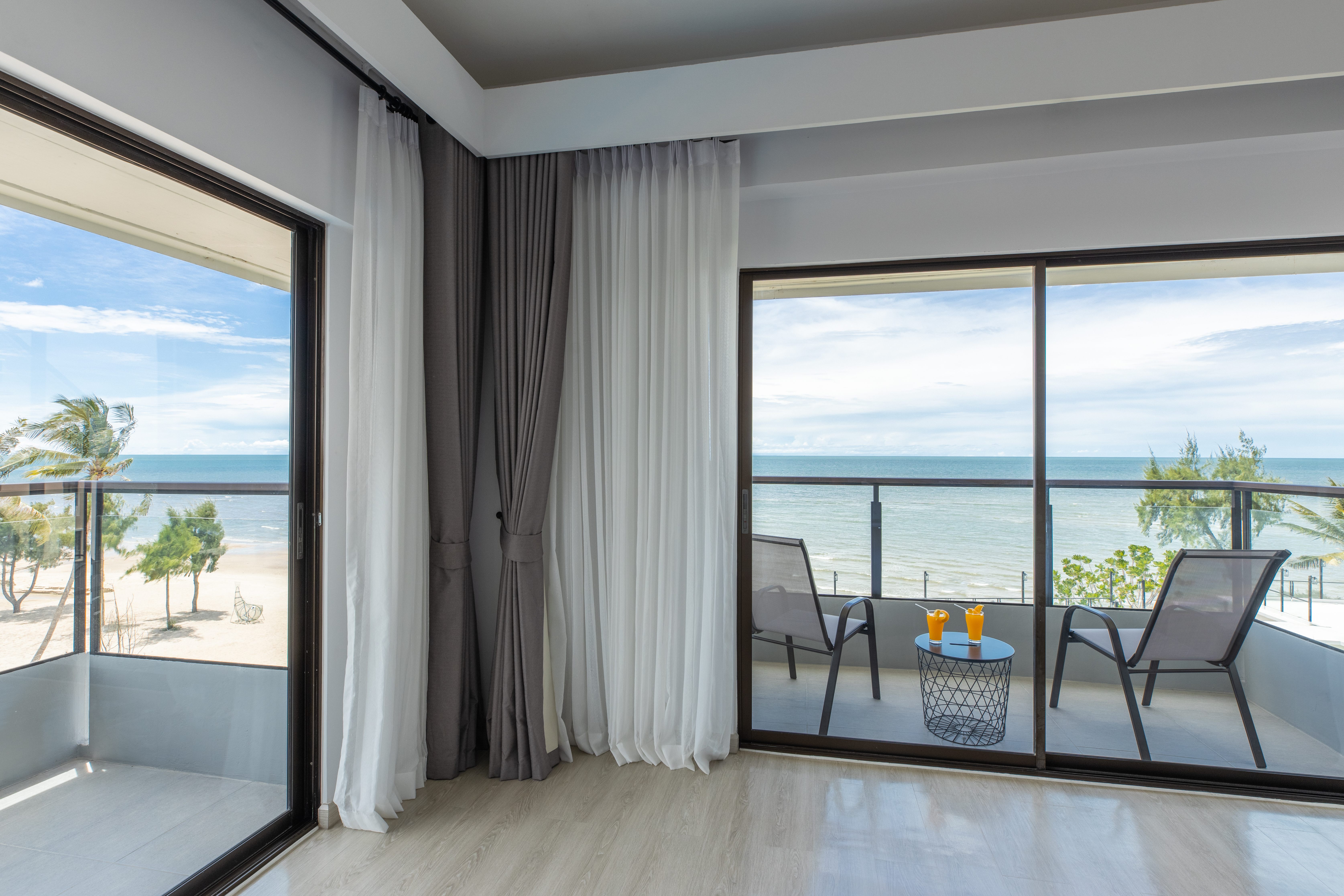 Suite Ocean Front
