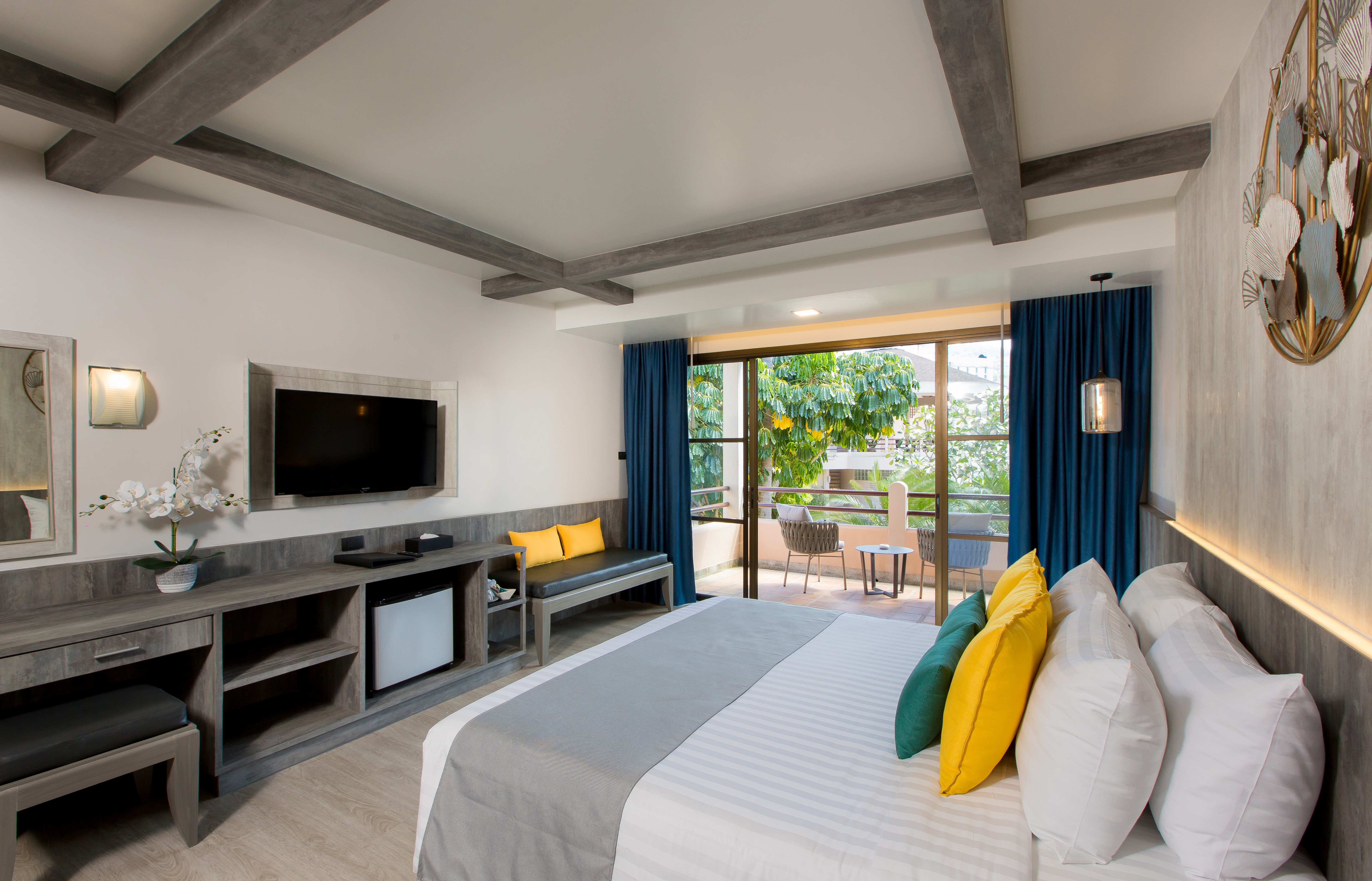 Double or Twin Deluxe