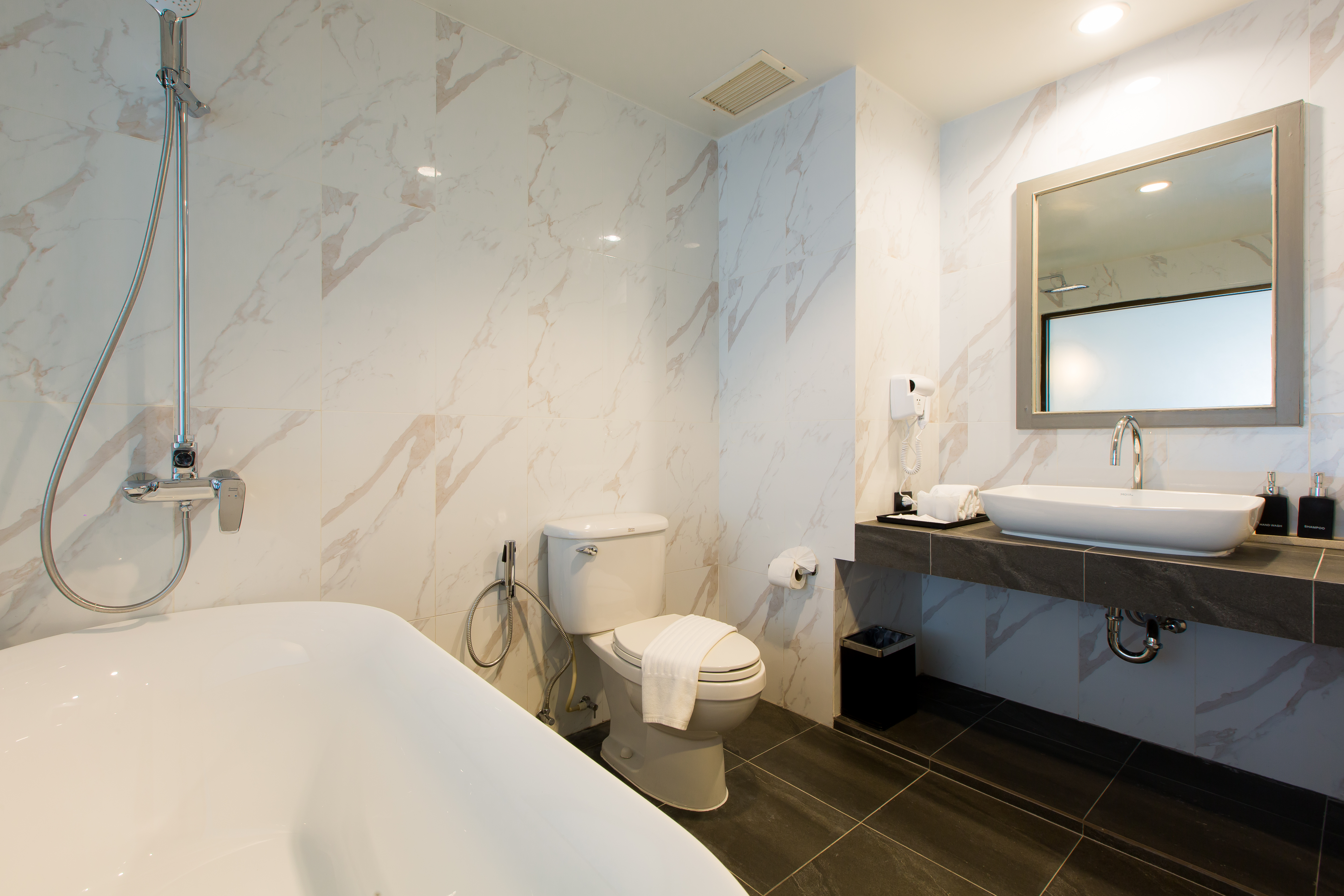 Double or Twin Deluxe