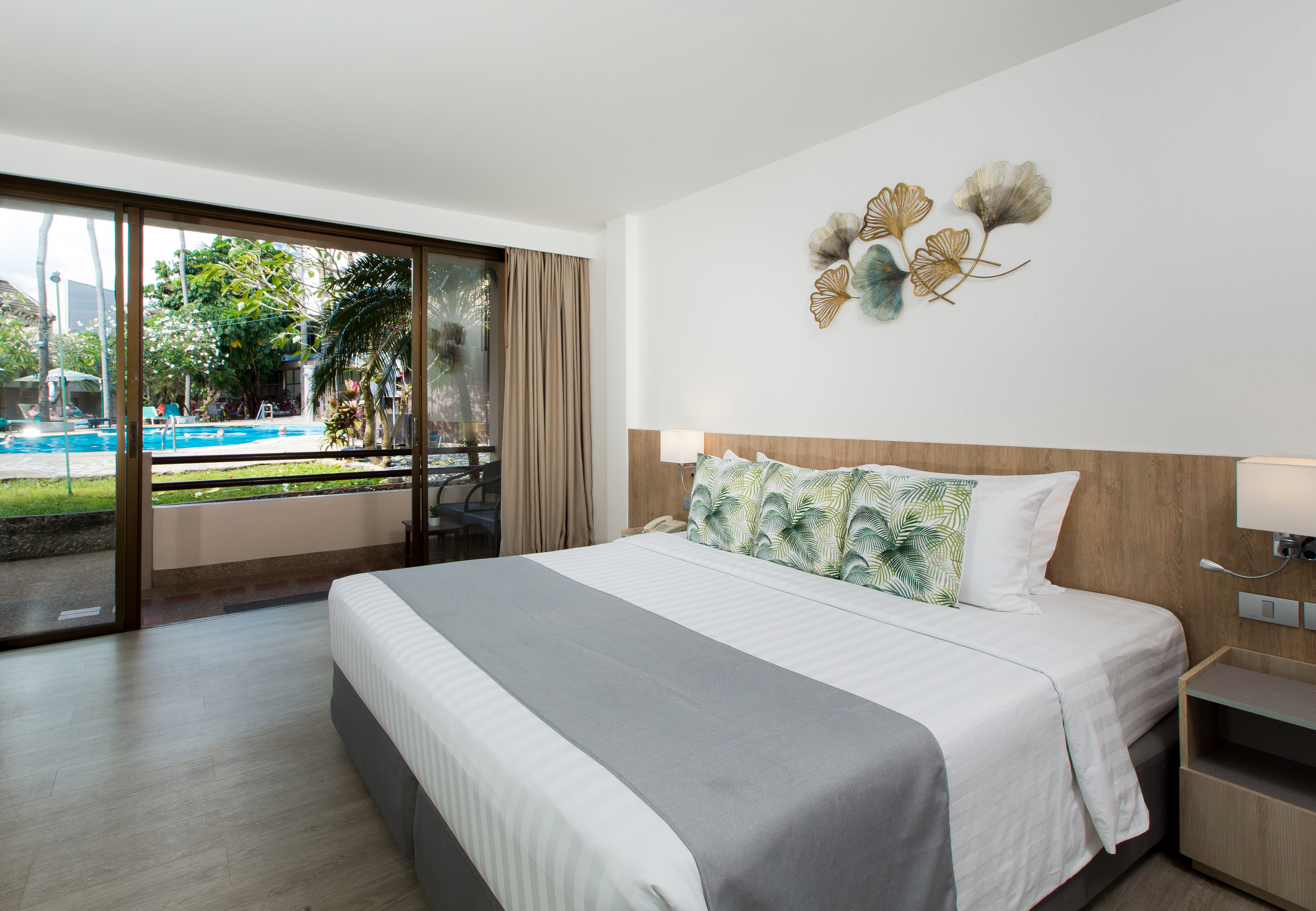 Double Superior Pool View