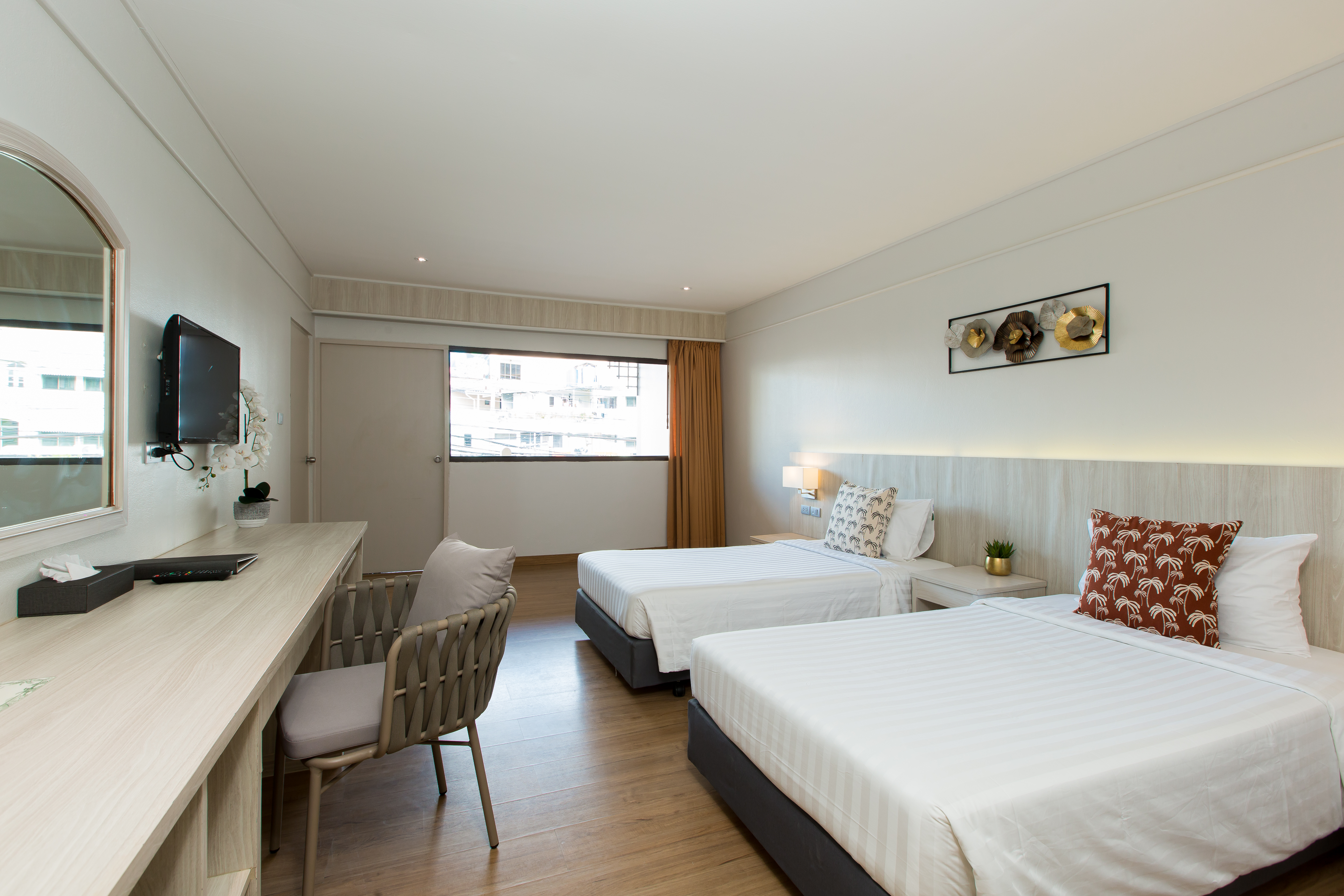 Double or Twin Standard