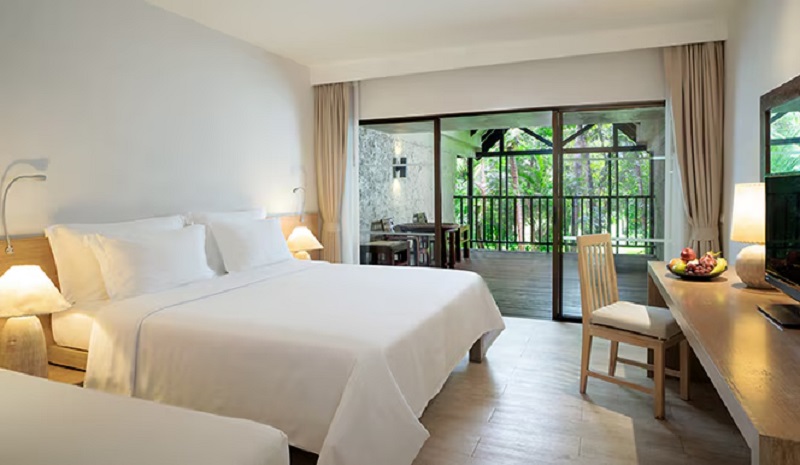 Studio King Size Bed