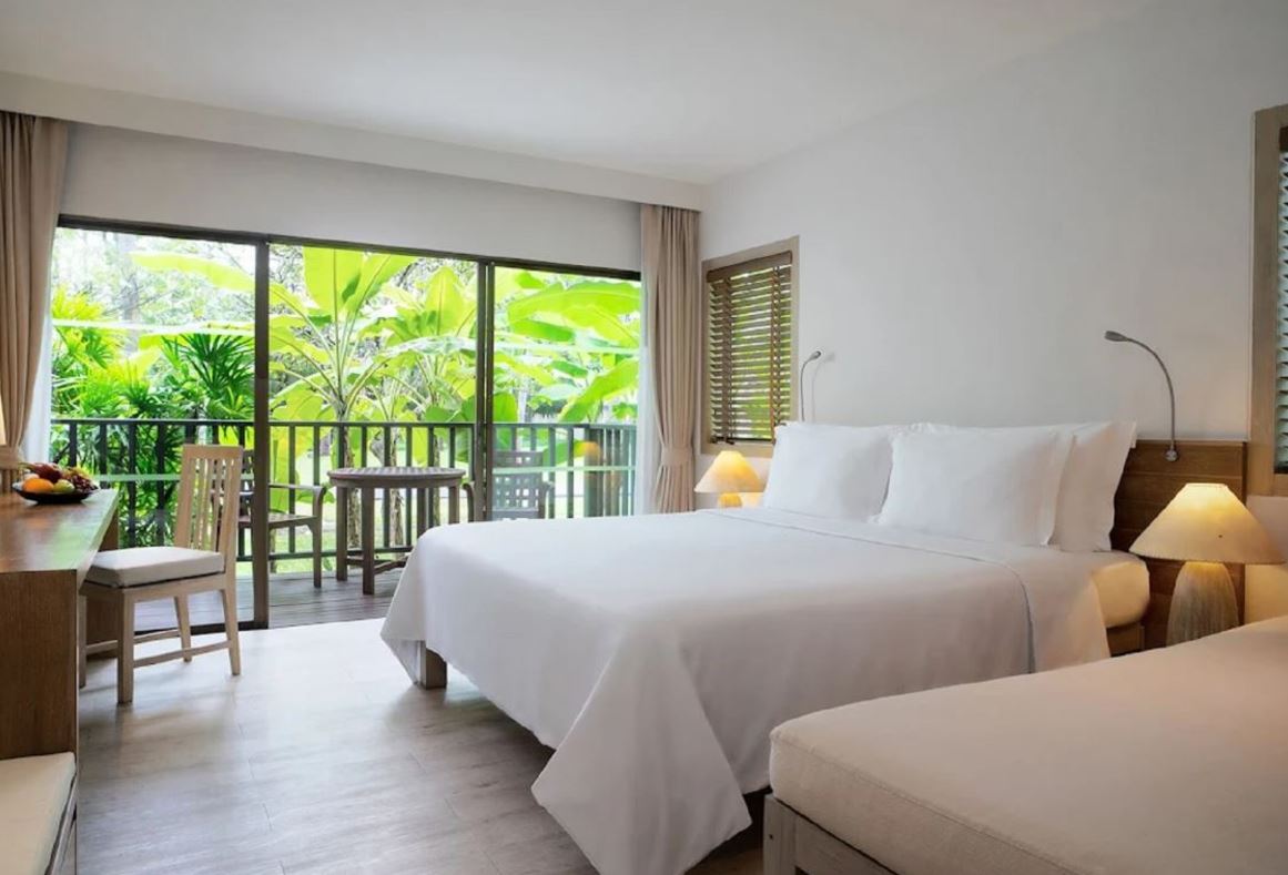 Studio Deluxe King Bed