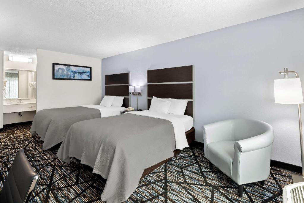 Double Two Double Beds Non Smoking