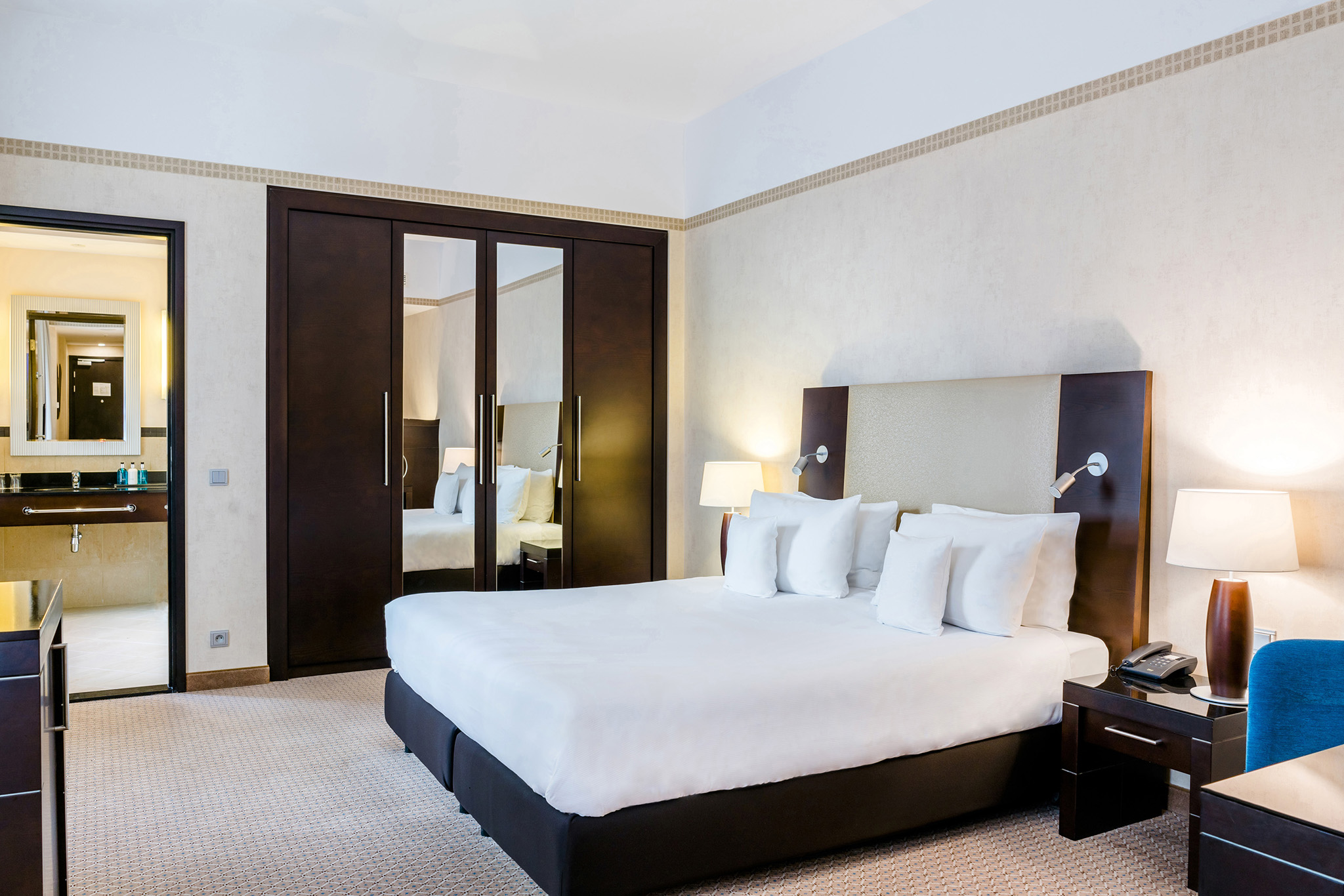 Family Room Capacity 4