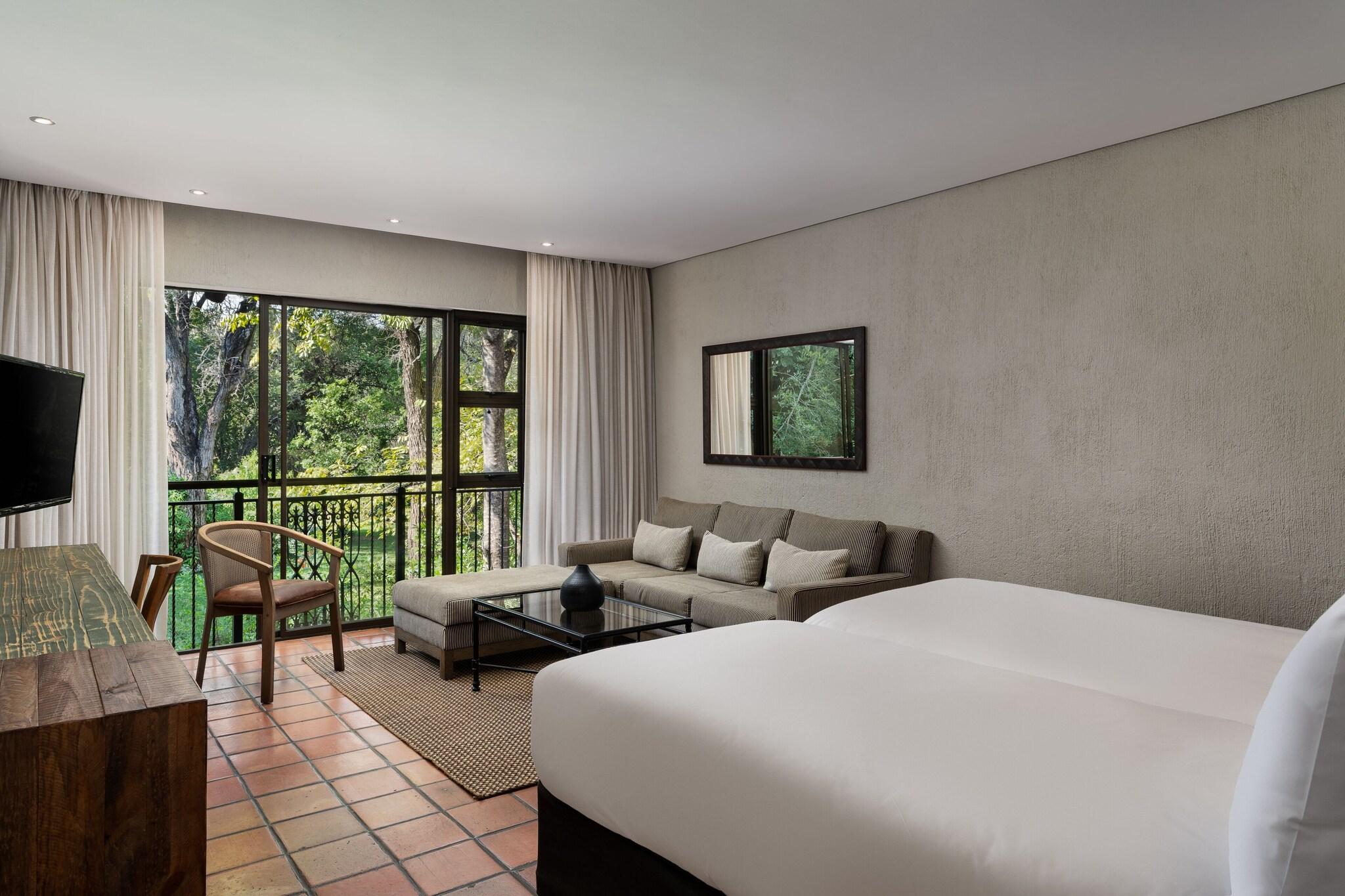 Twin Deluxe Two Beds