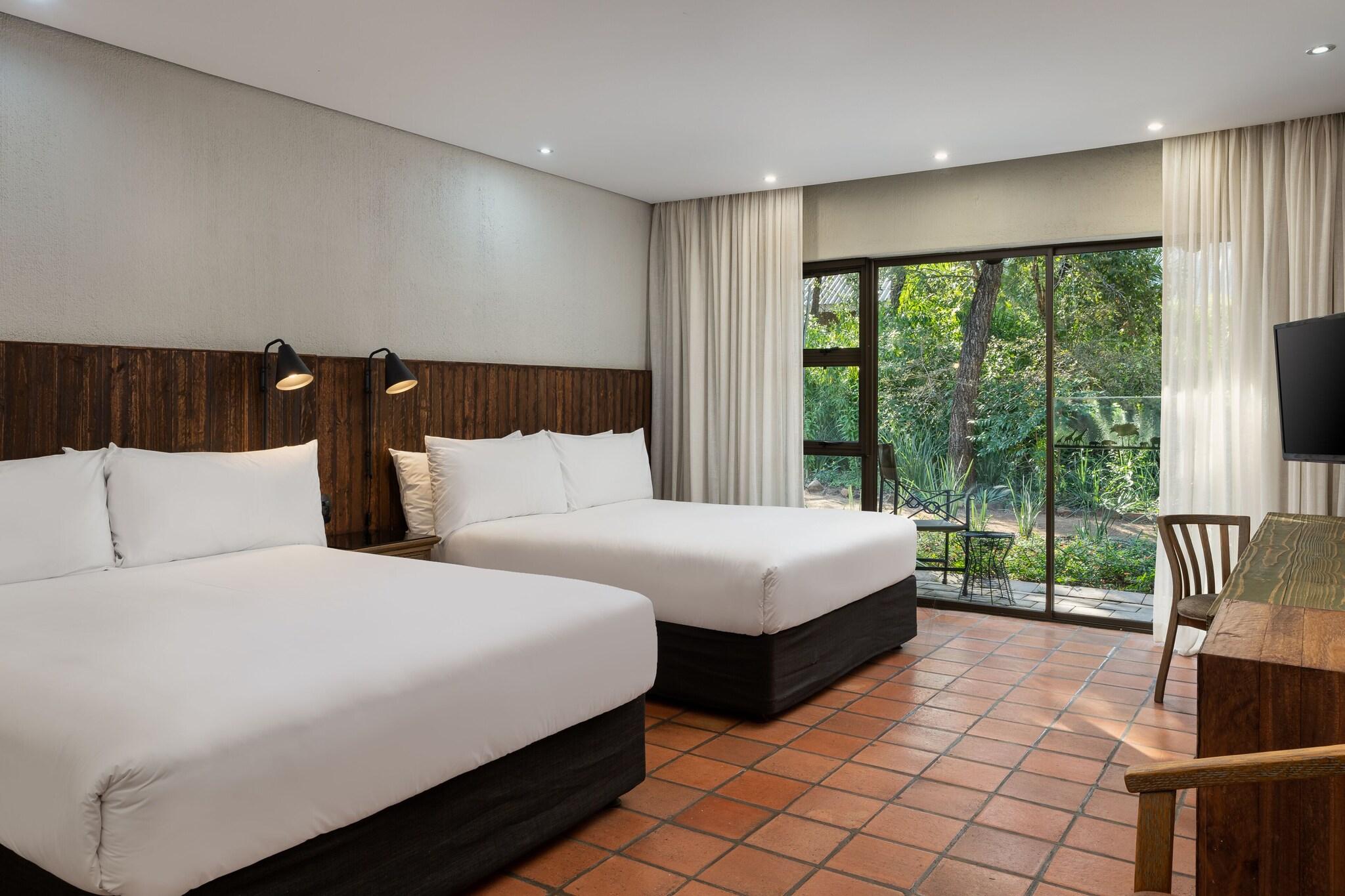 Family Room Two Queen Beds