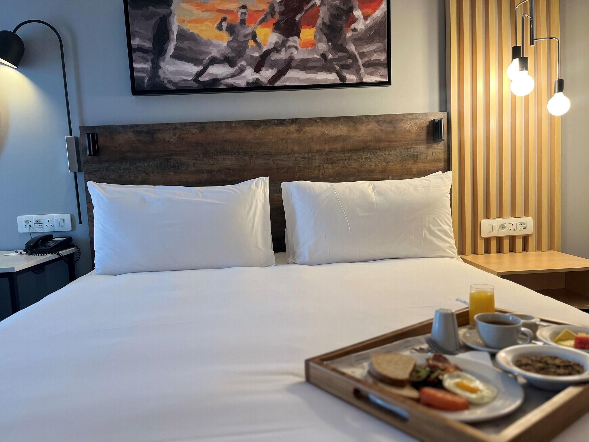 Double King Size Bed