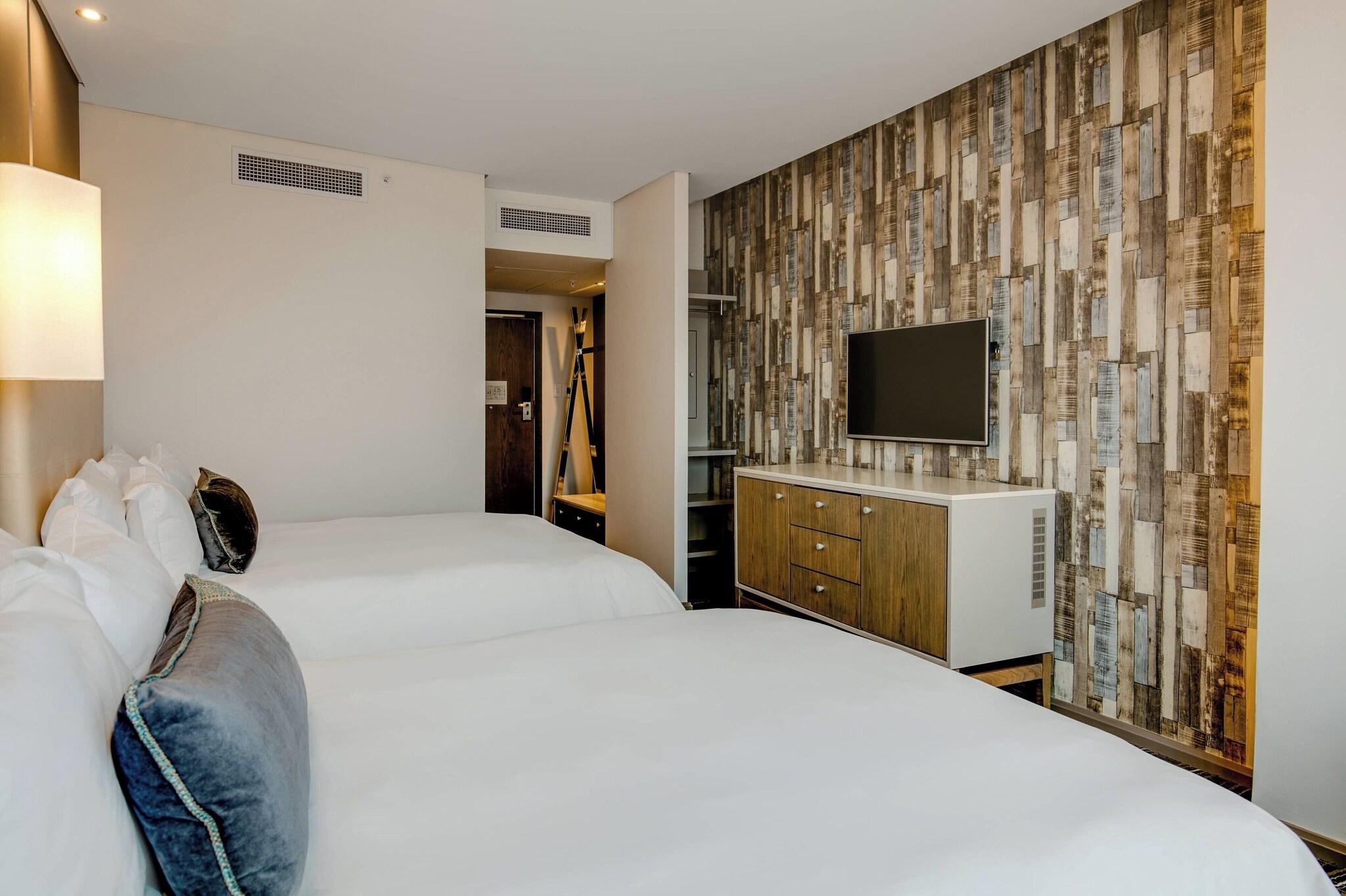 Double King Bed Non Smoking