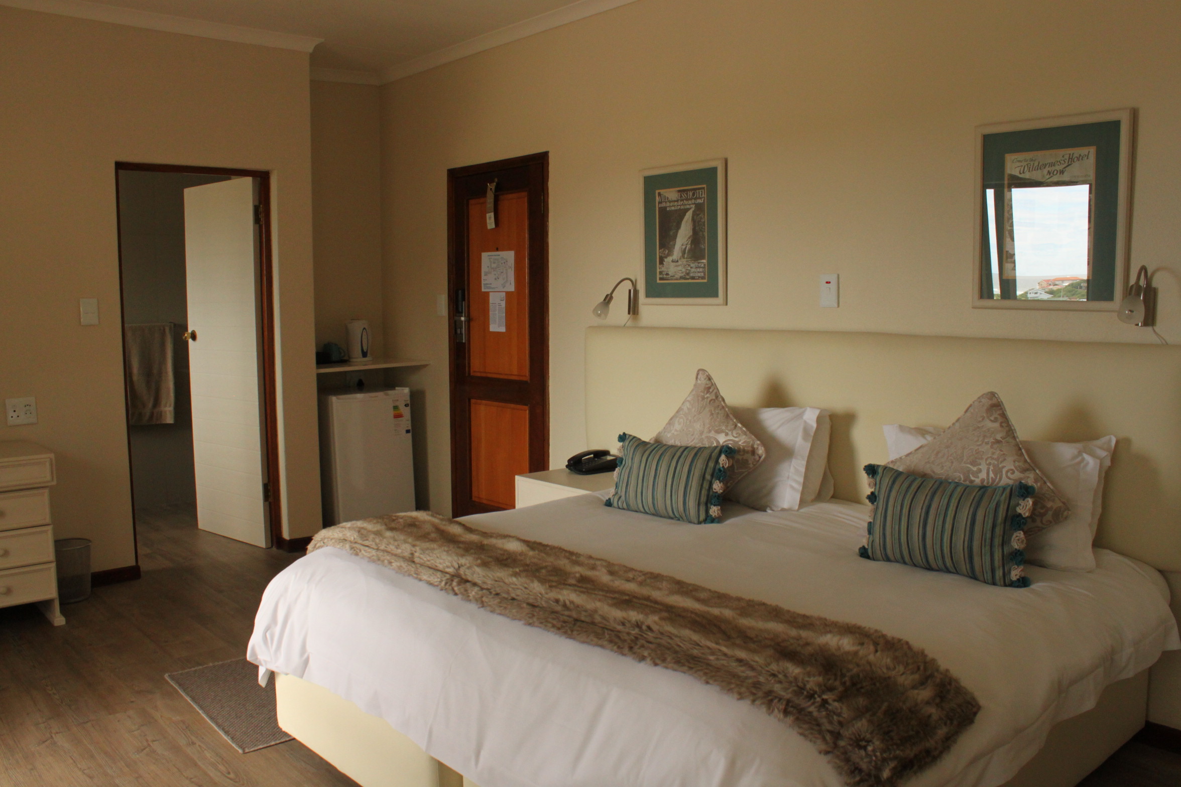 Double Deluxe King Bed