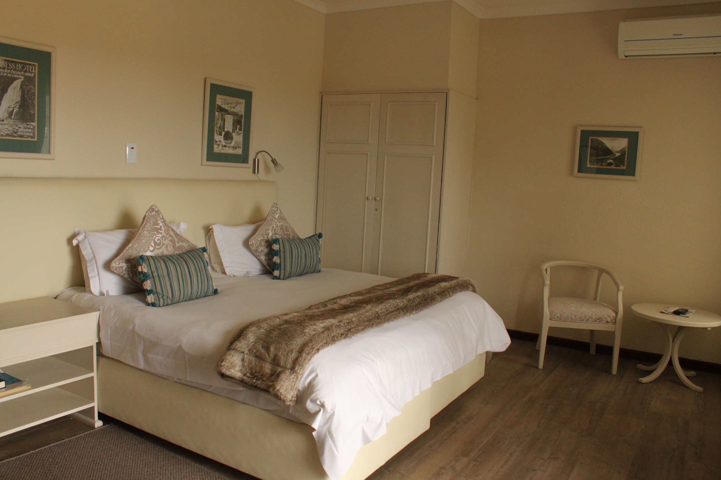 Double Deluxe King Bed