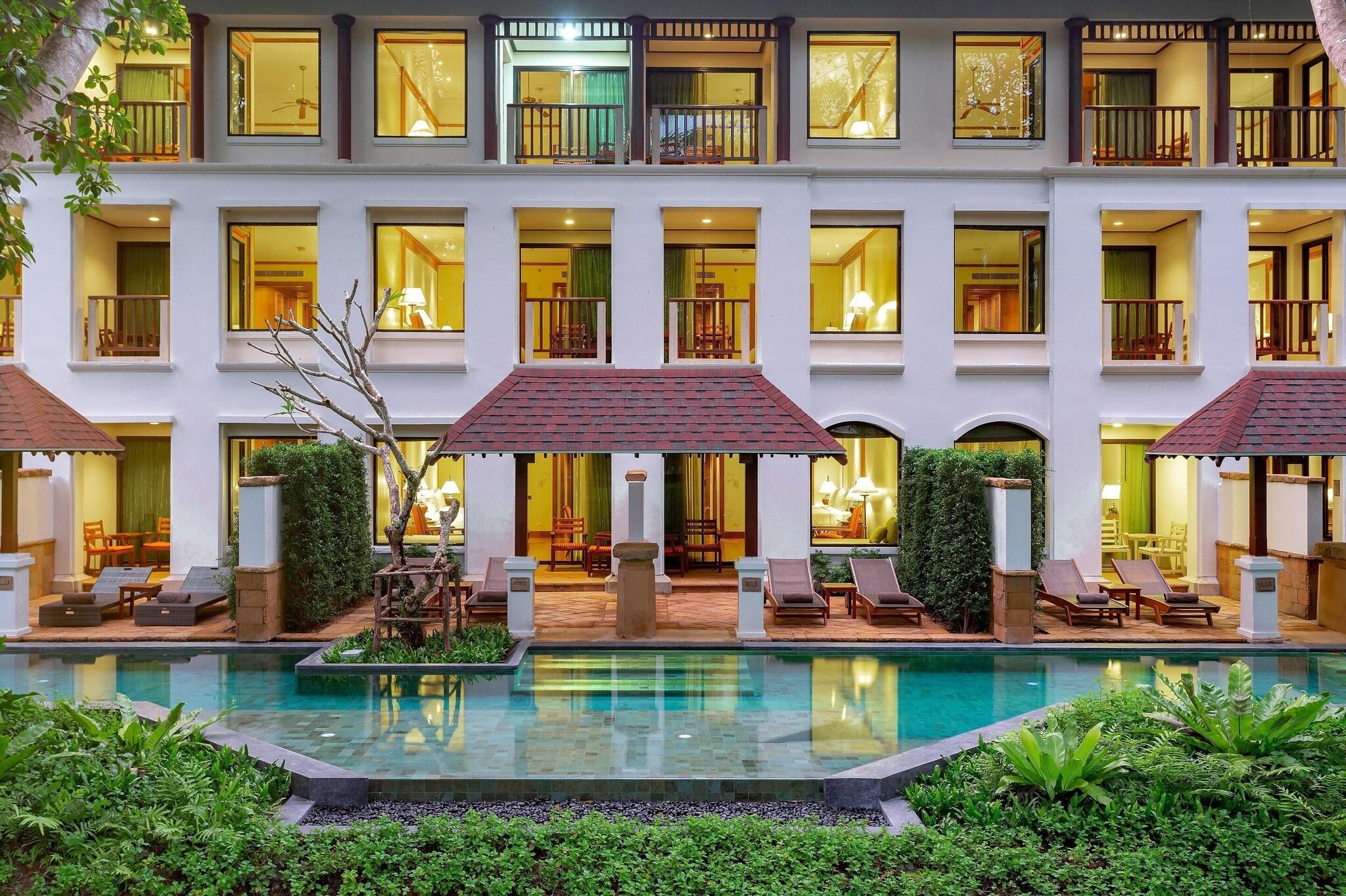 Quadruple Pool View Two Double Beds