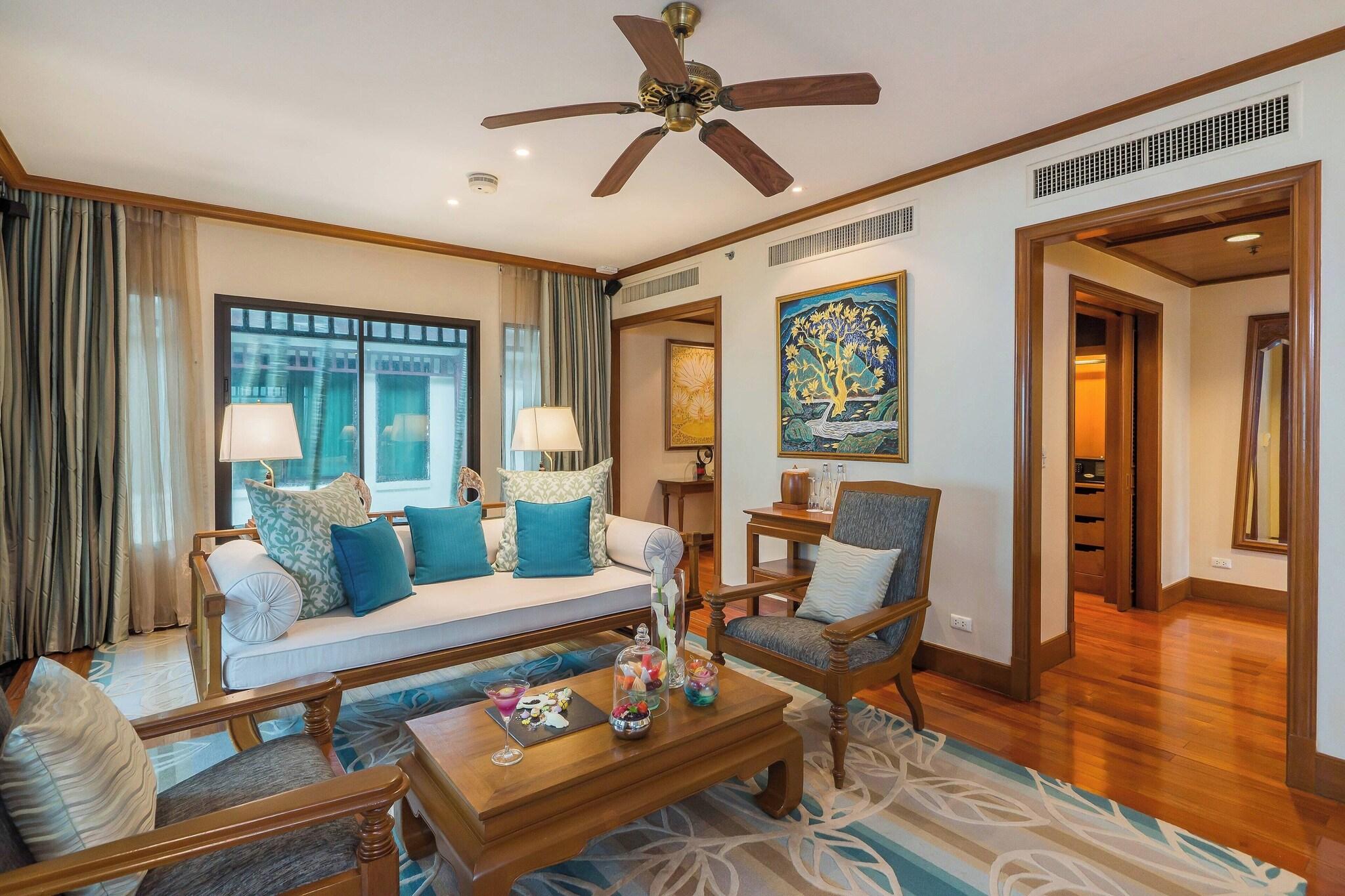 Suite Ocean Front King Bed