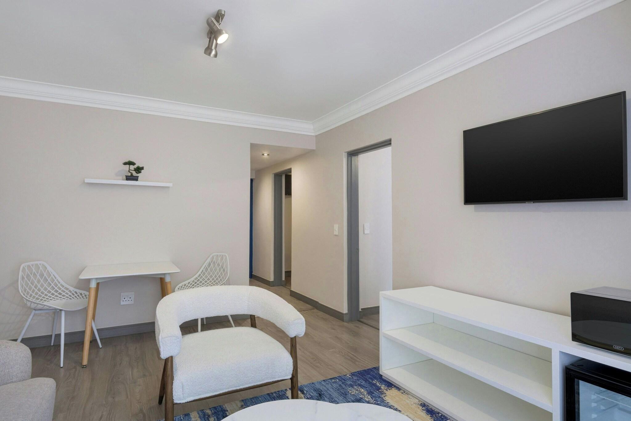 Suite King Bed Two Bedrooms