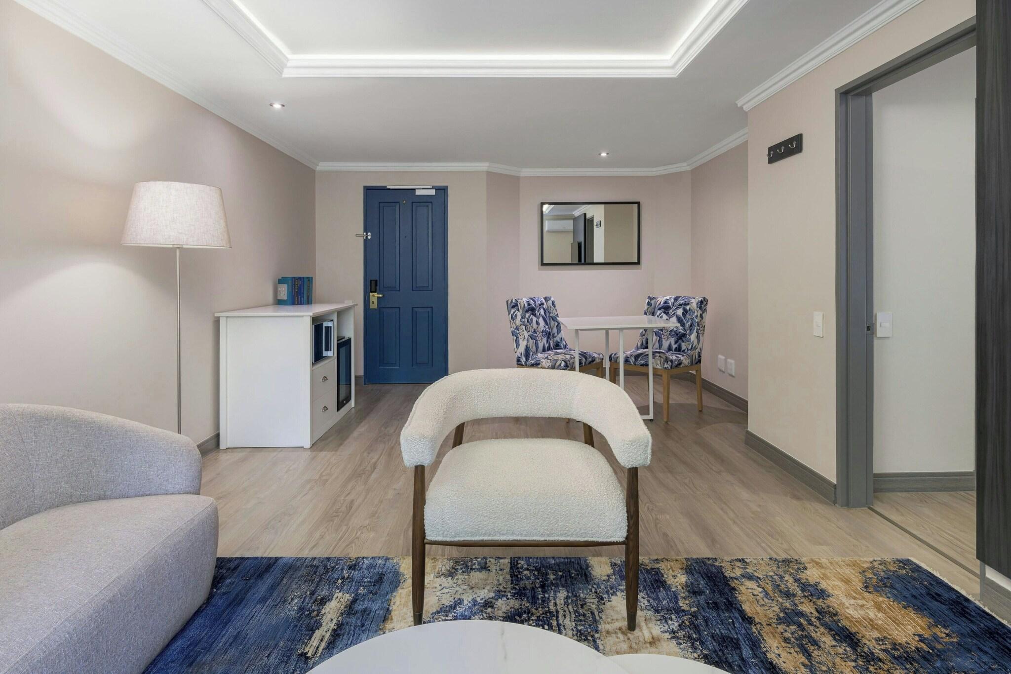 Suite Garden View King Bed
