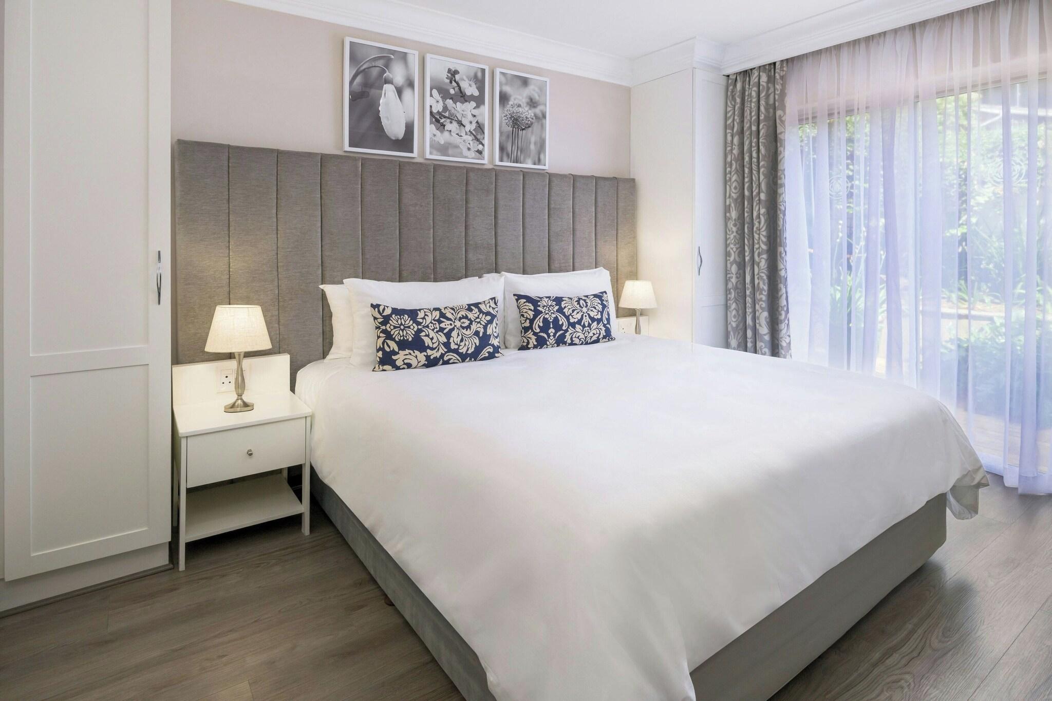 Suite King Bed Two Bedrooms