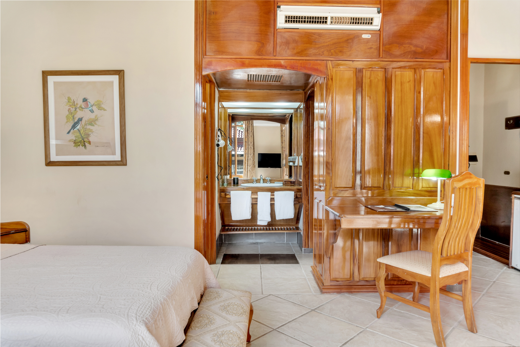 Junior Suite Capacity 1