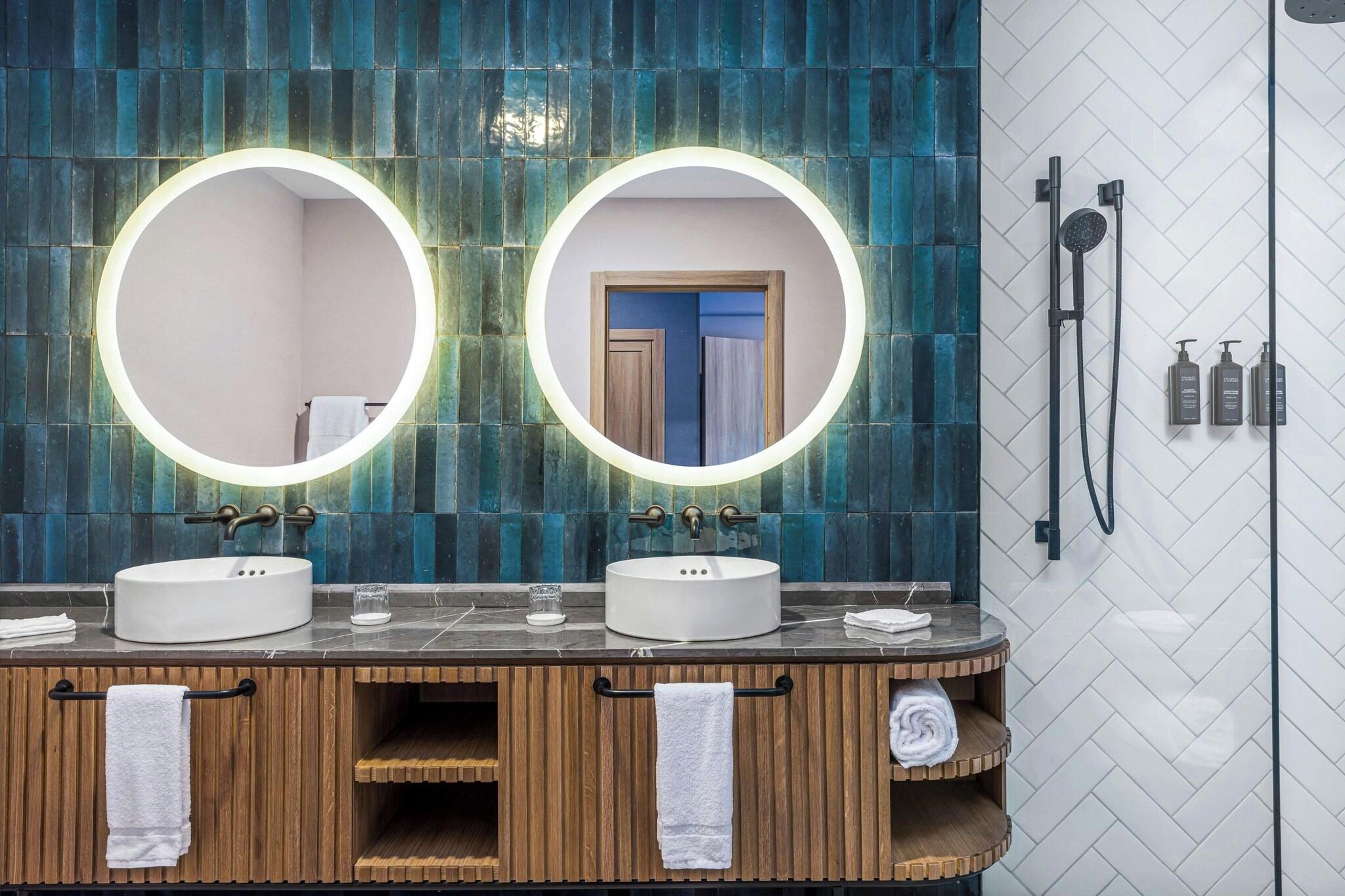 Suite King Bed Non Smoking