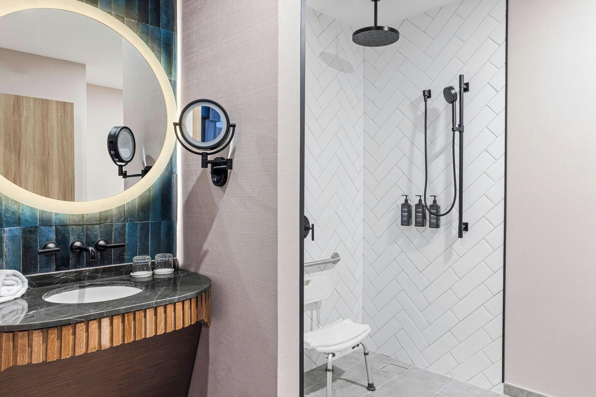 Double Superior King Bed