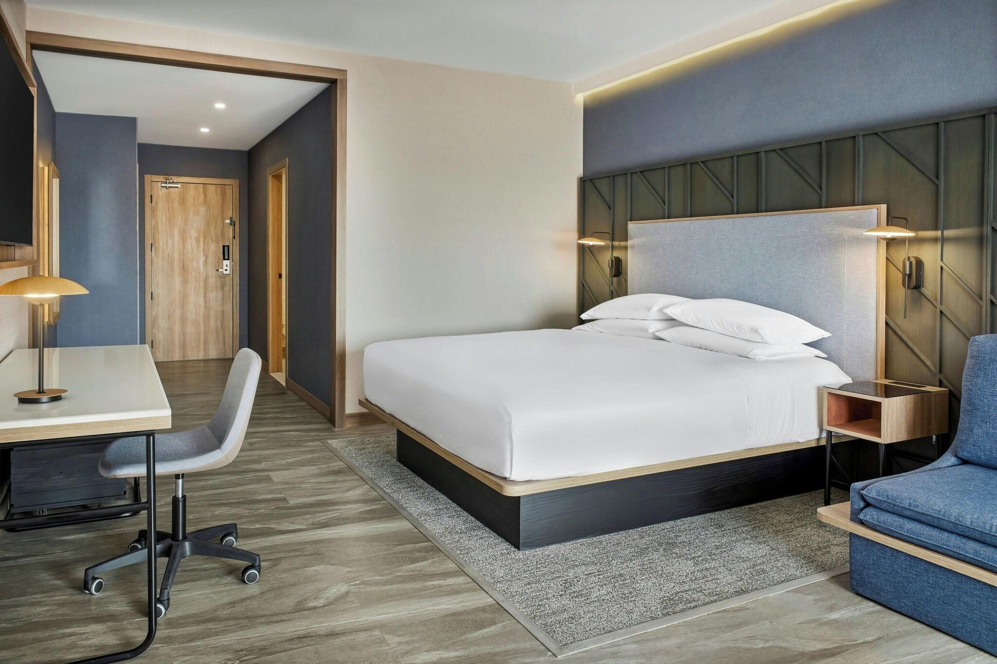 Double Superior King Bed