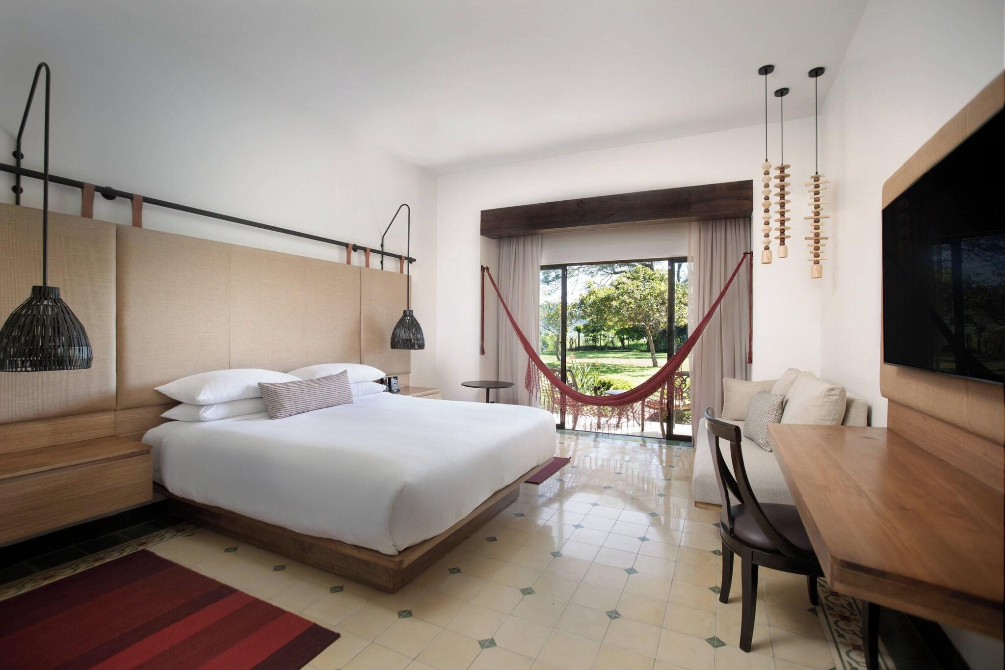 Double Ocean View King Bed