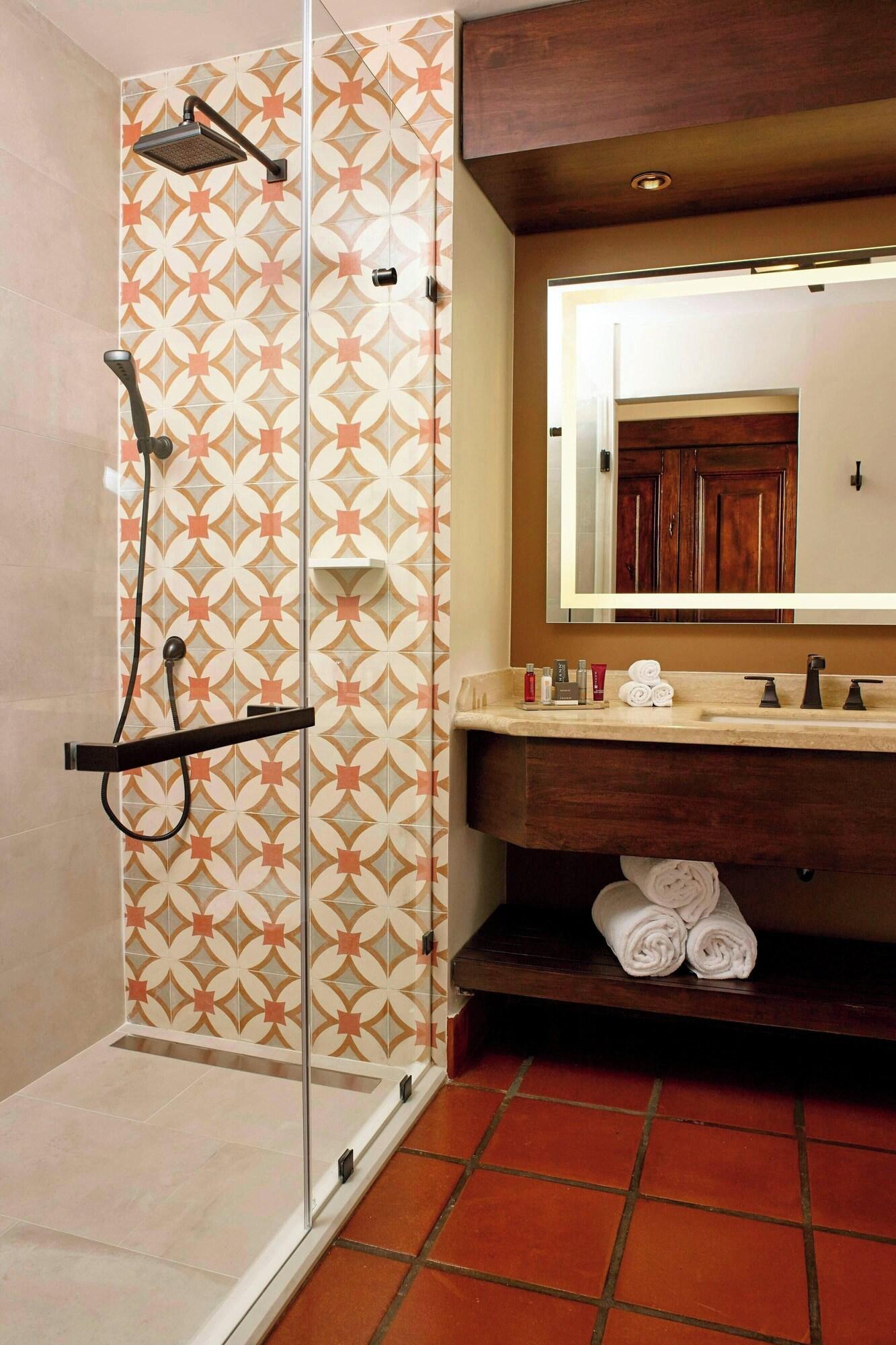 Suite King Bed One Bedroom 