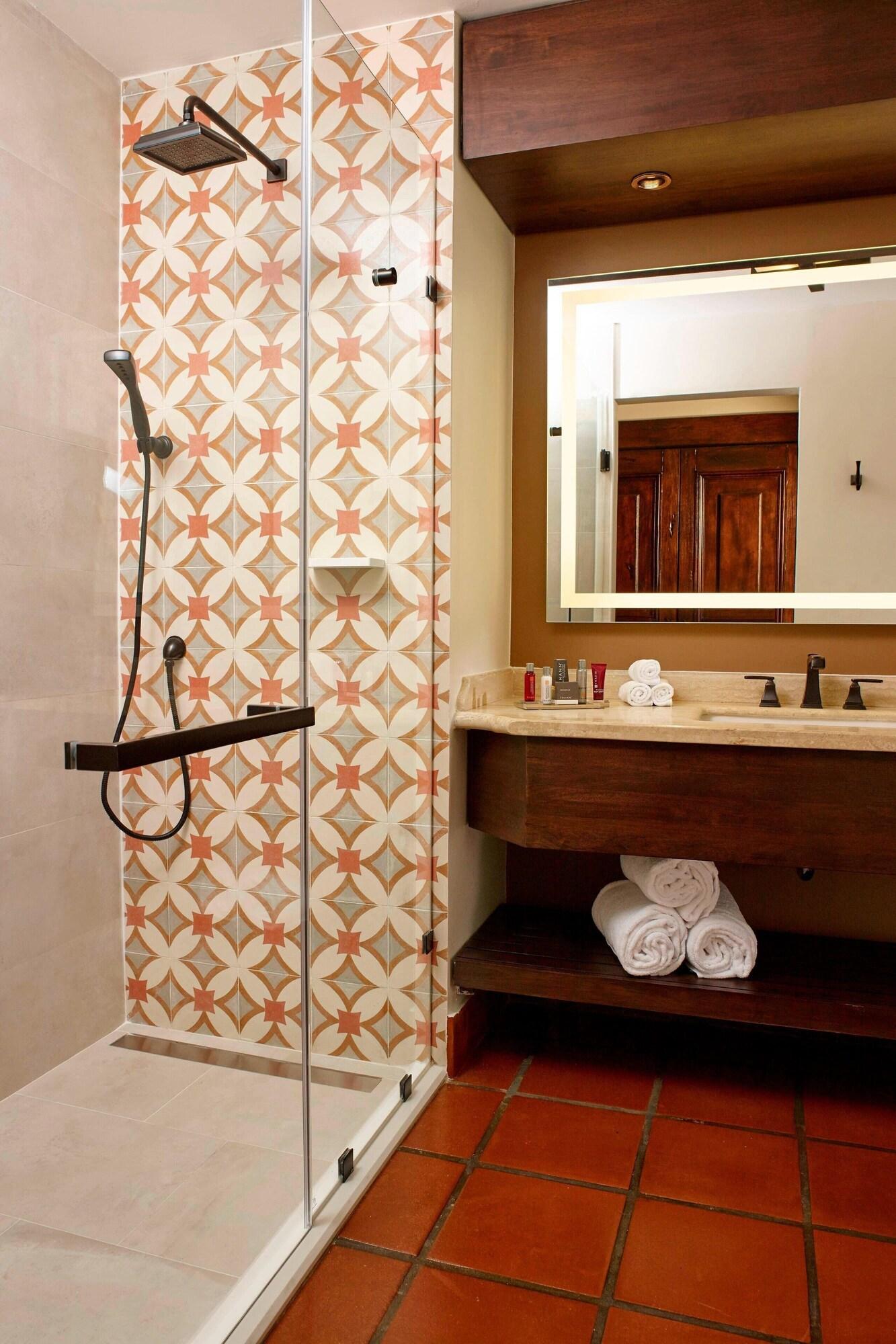 Suite King Bed One Bedroom 