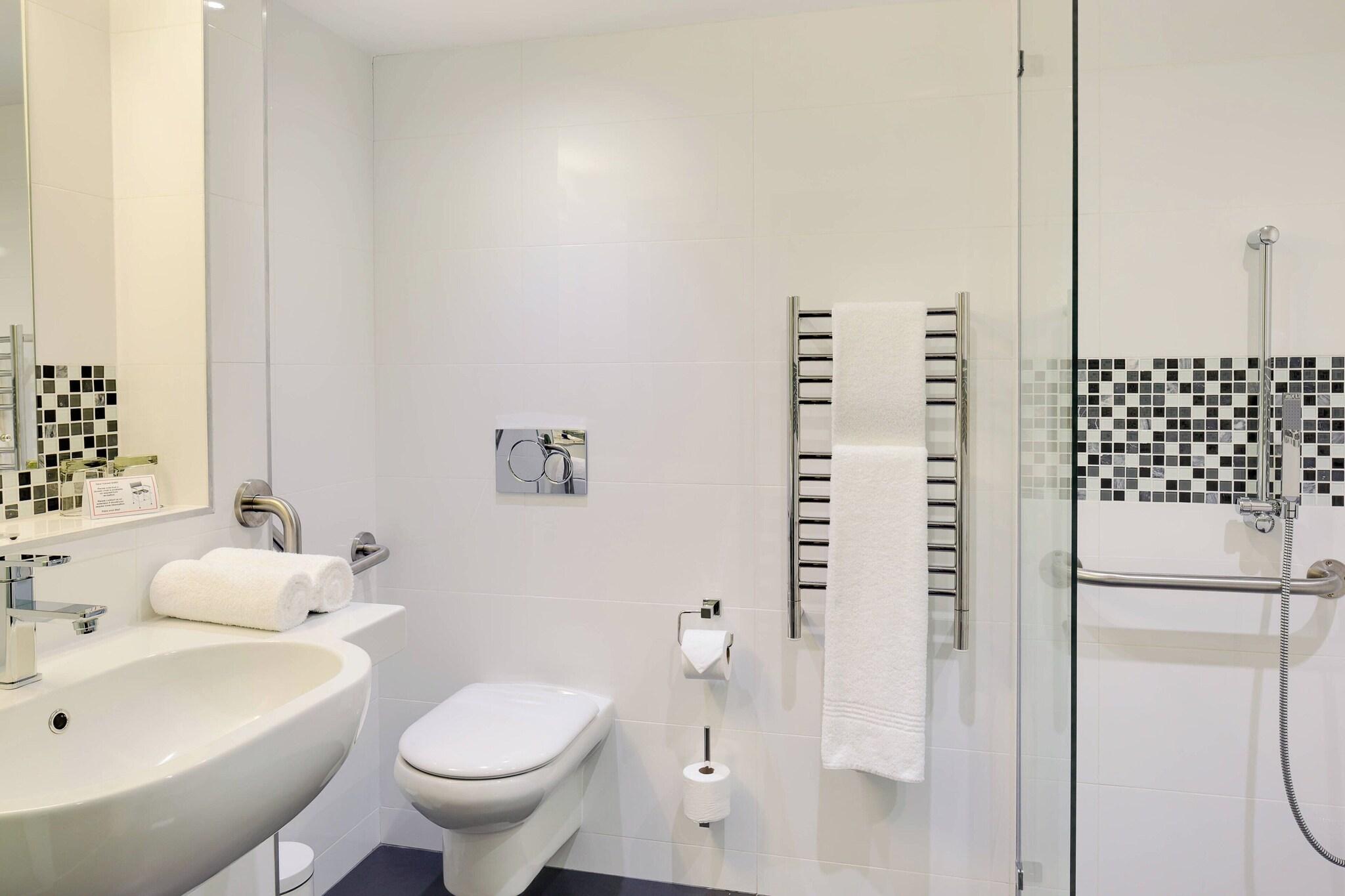 Double City View King Bed