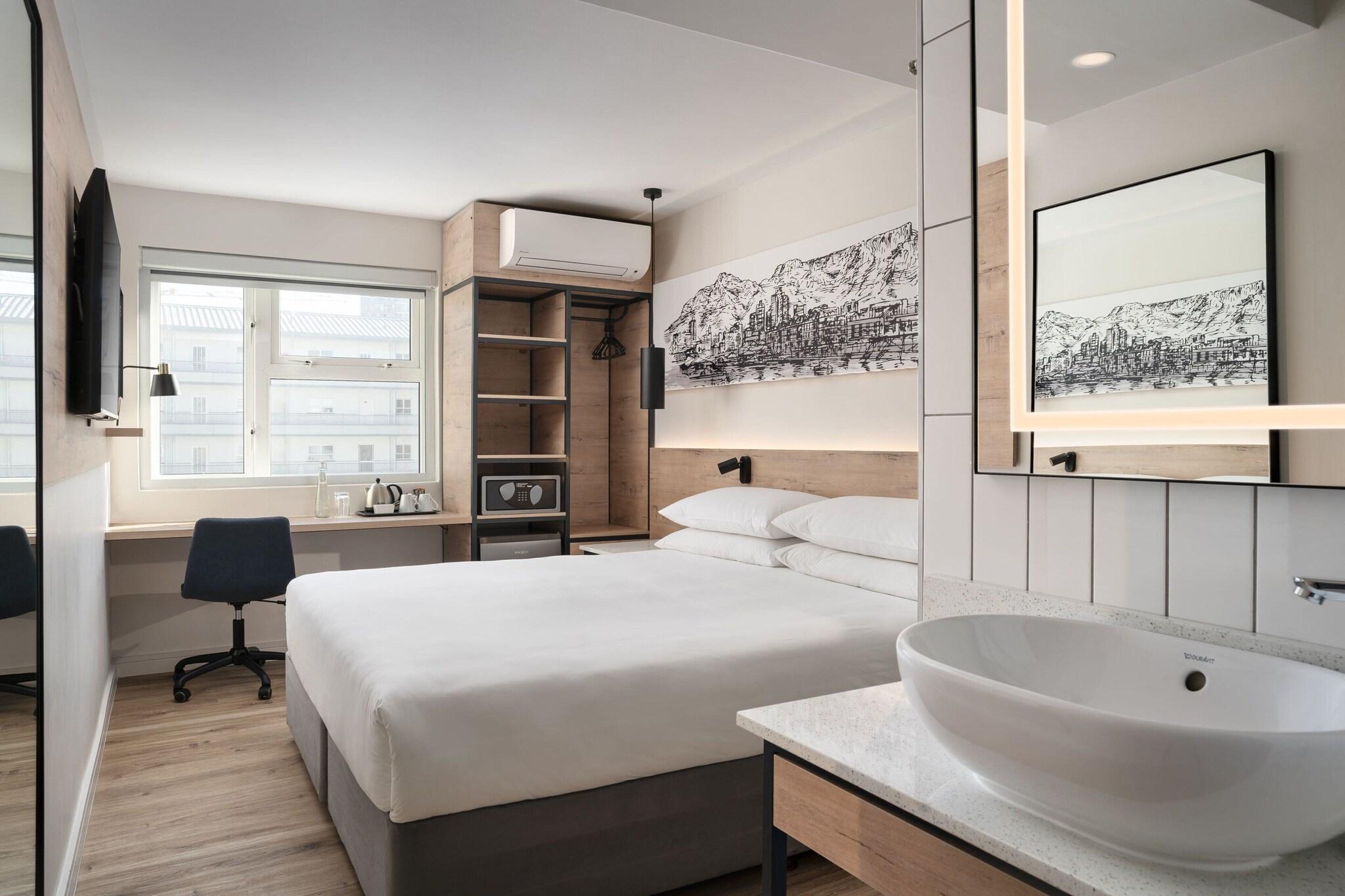 Double Queen Size Bed