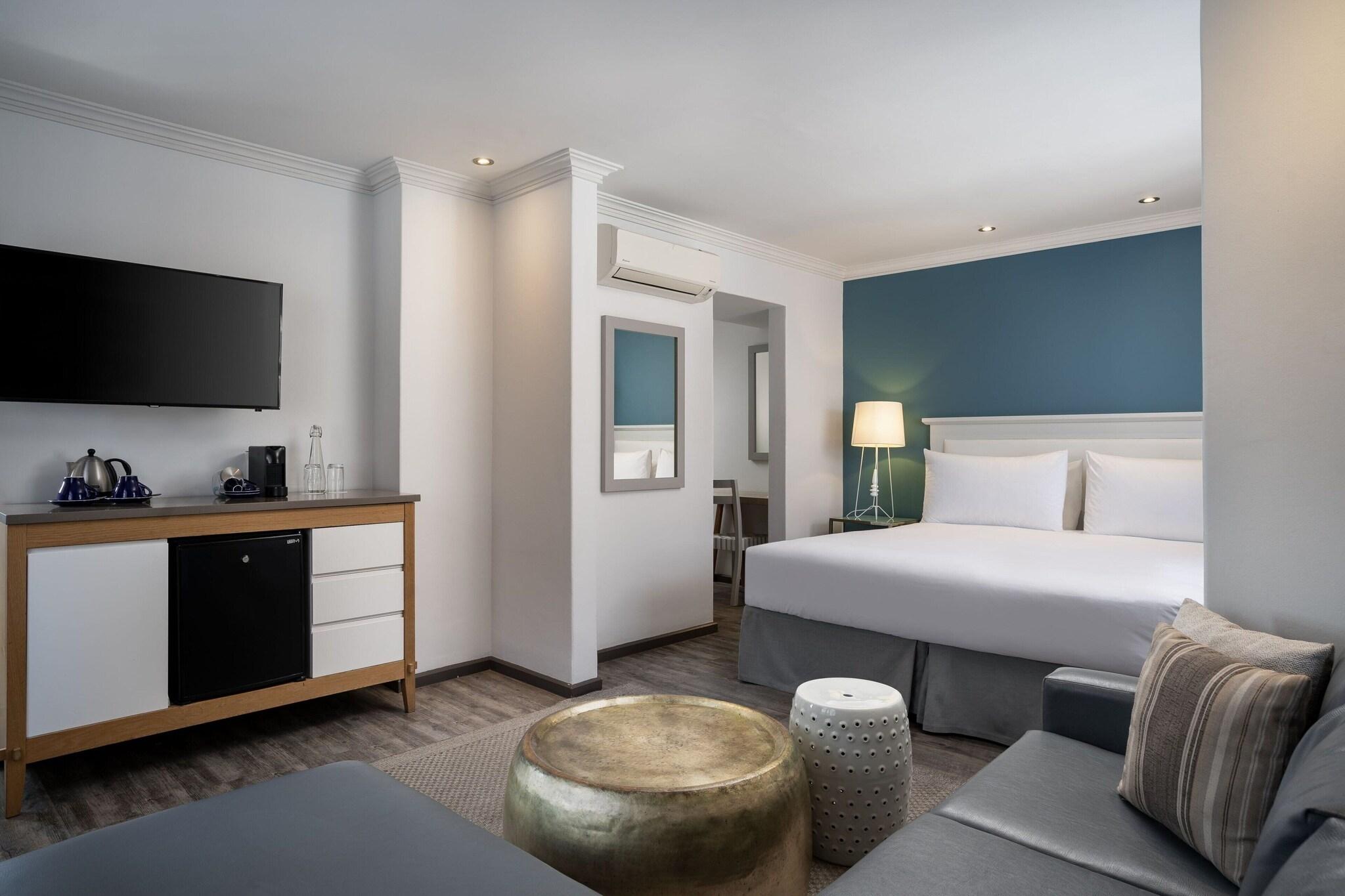 Junior Suite King Size Bed