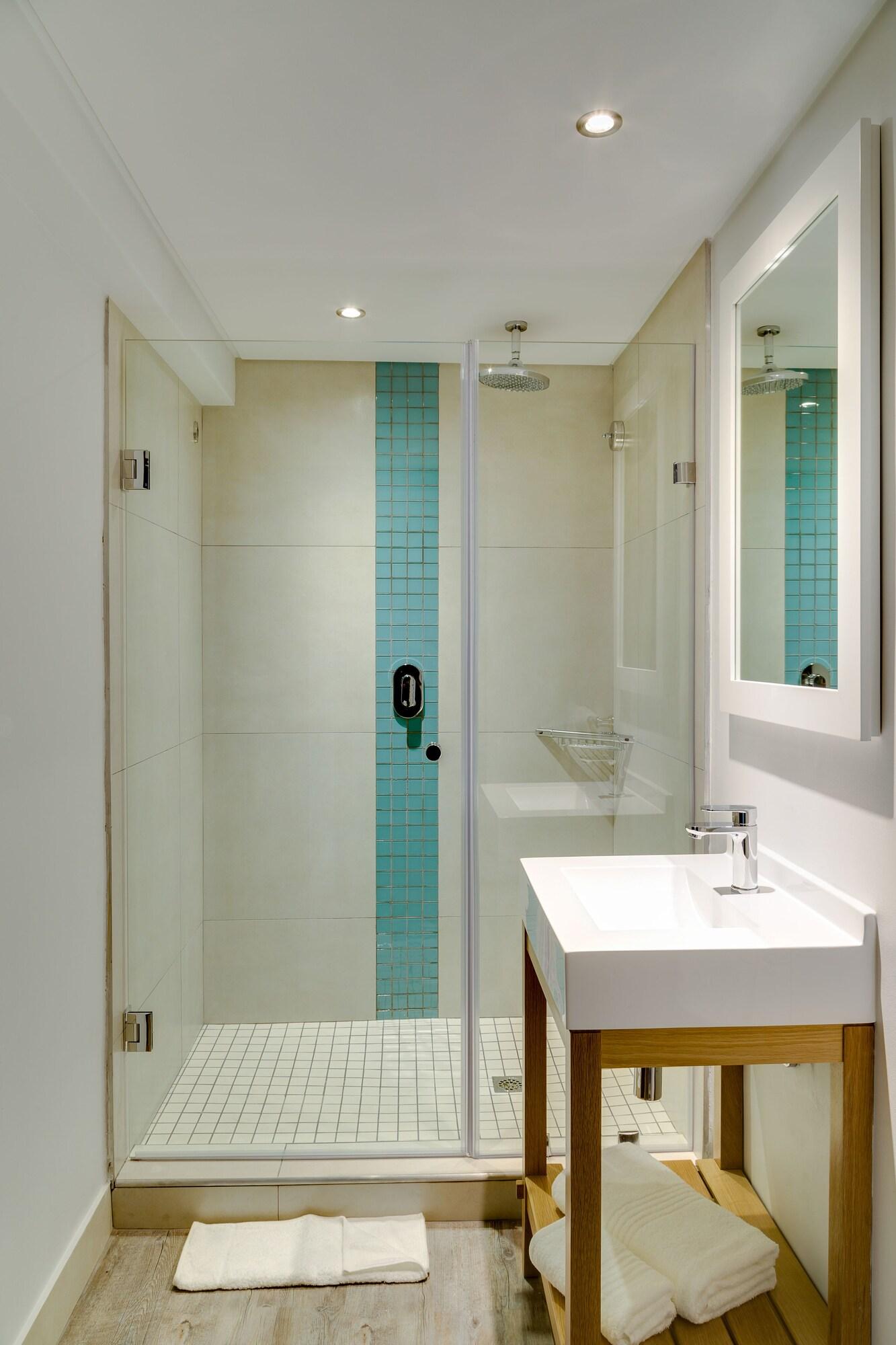 Junior Suite King Size Bed