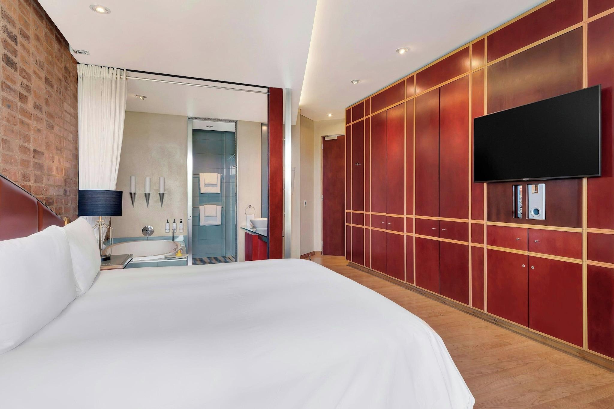Double Queen Size Bed