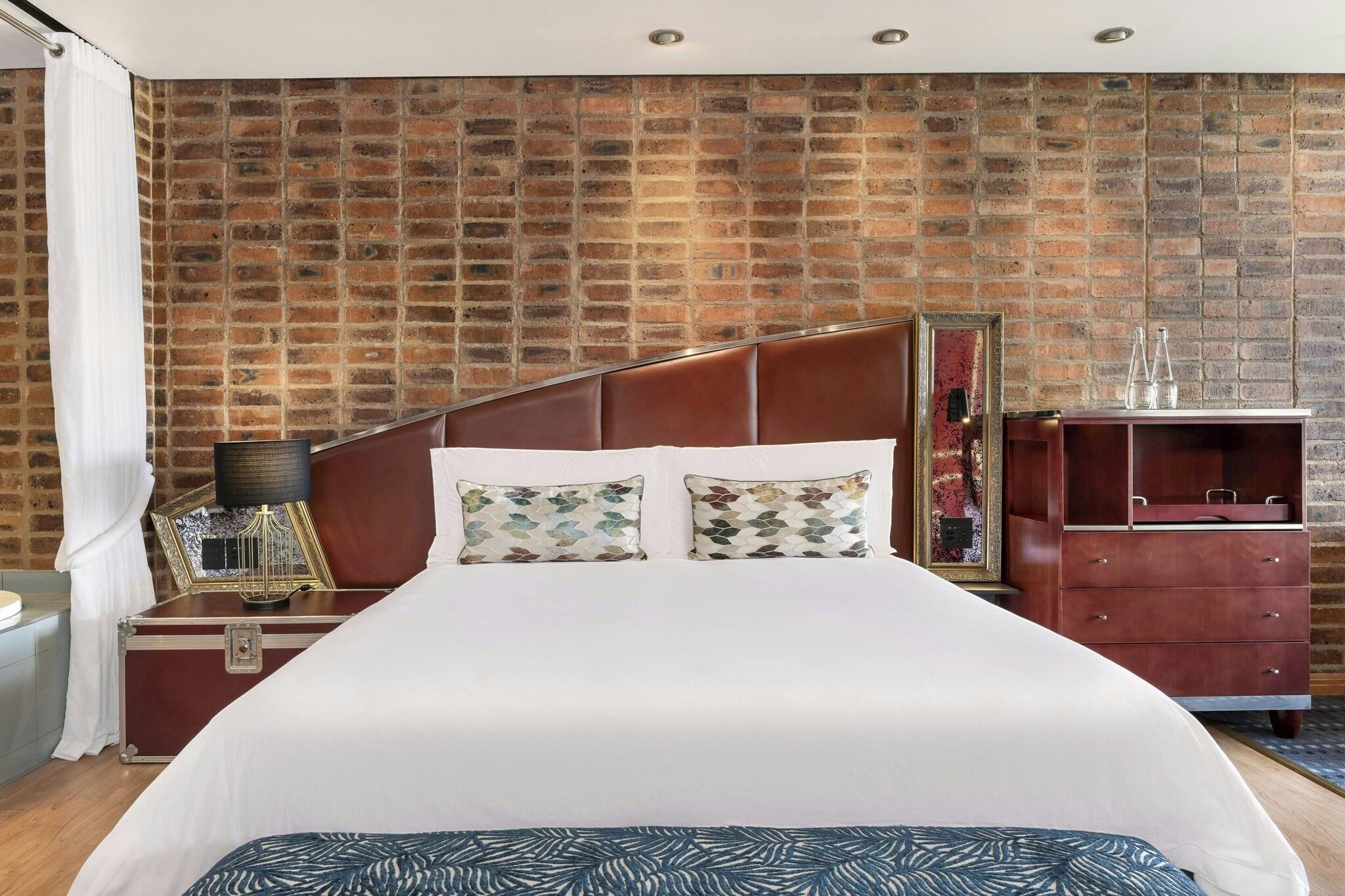 Double Executive King Bed