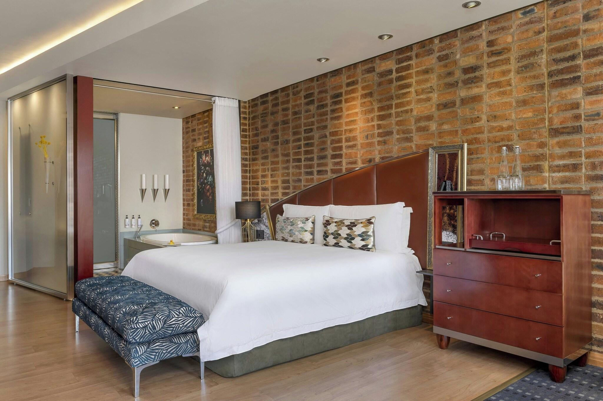 Double Executive King Bed