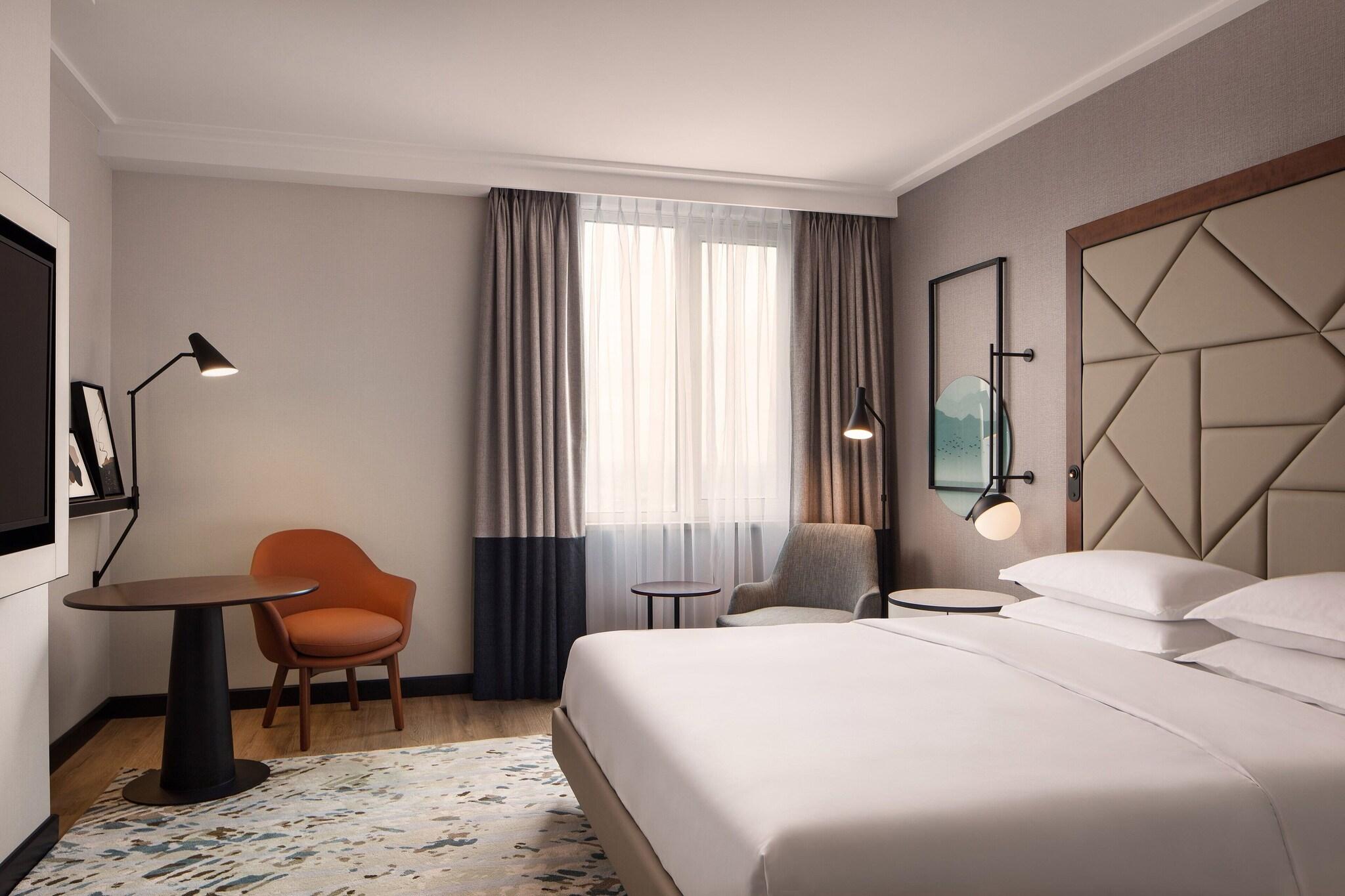 Double Executive King Bed