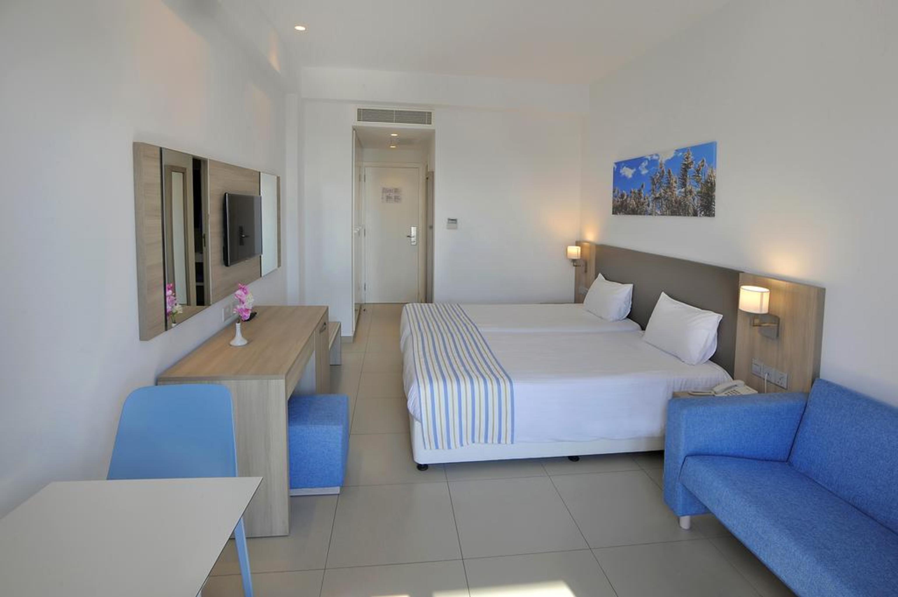 Family Room Superior