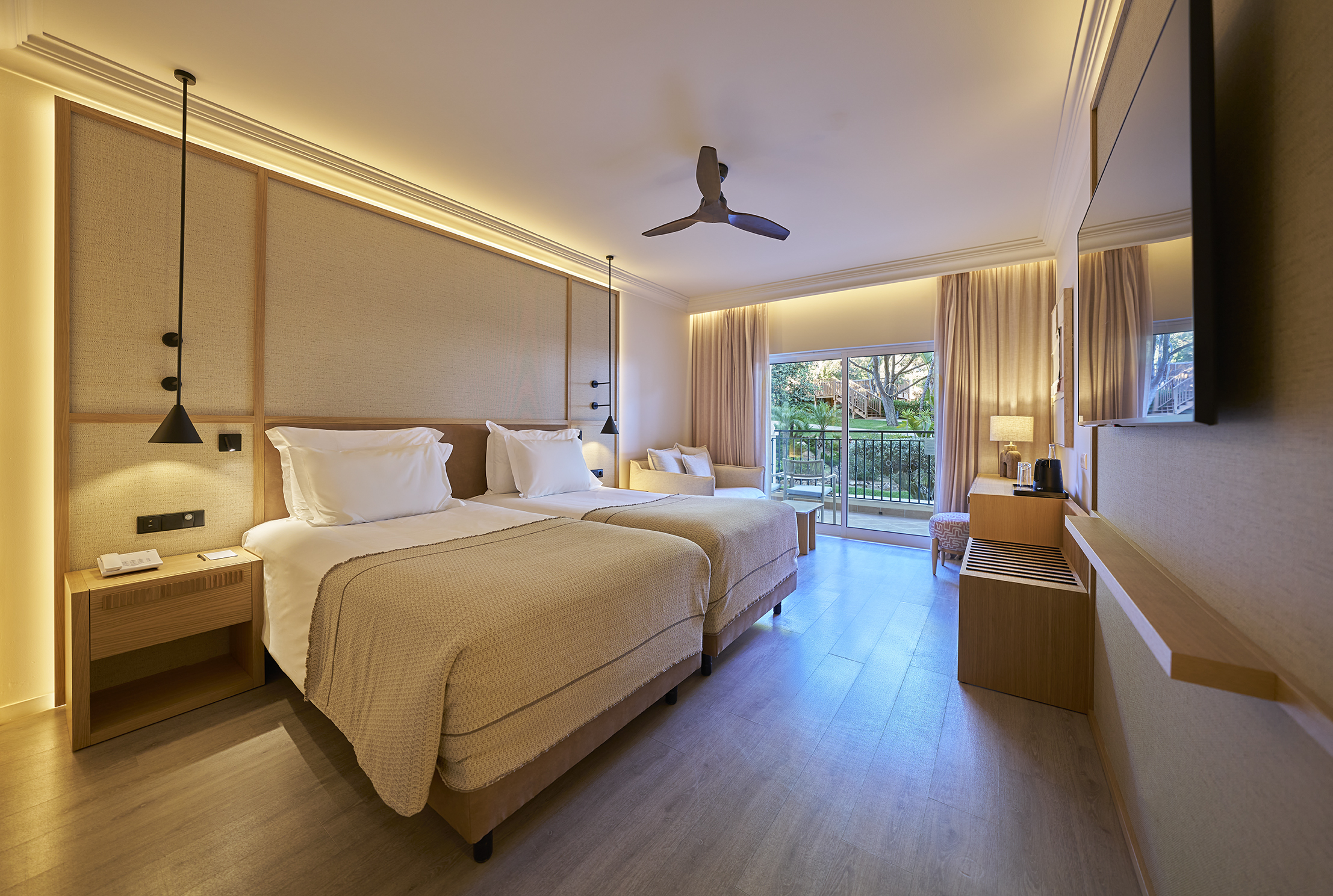 Double or Twin Standard