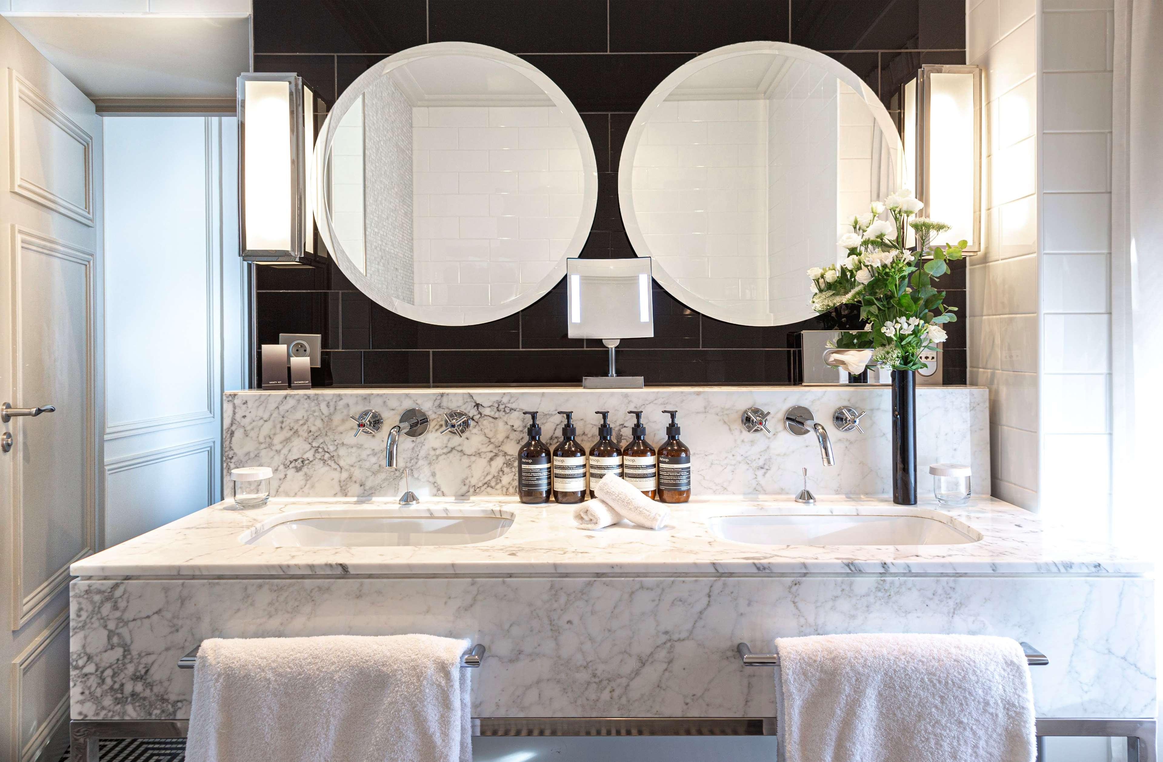 Family Room Connecting Room