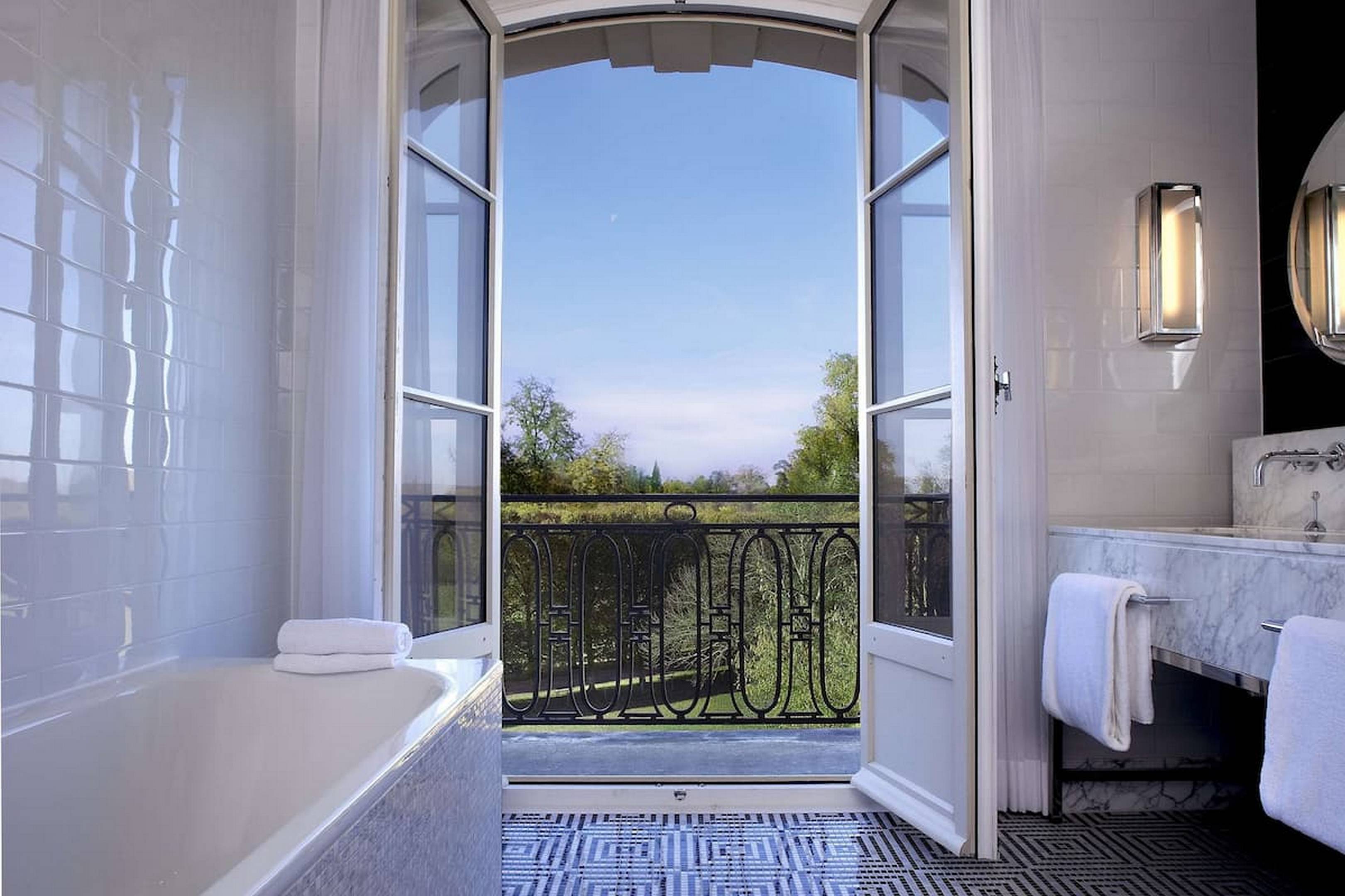 Suite Connecting Room