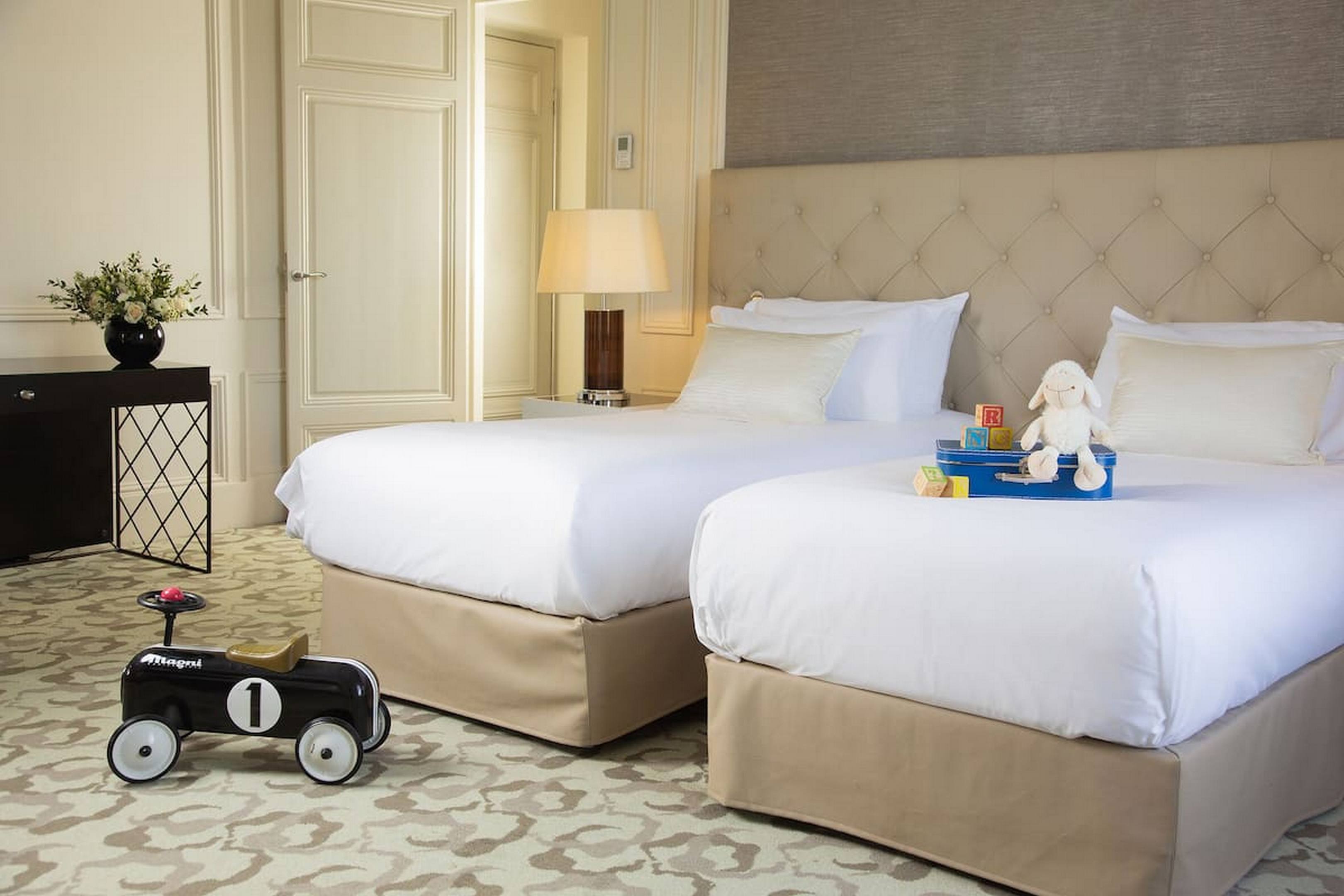 Suite Connecting Room