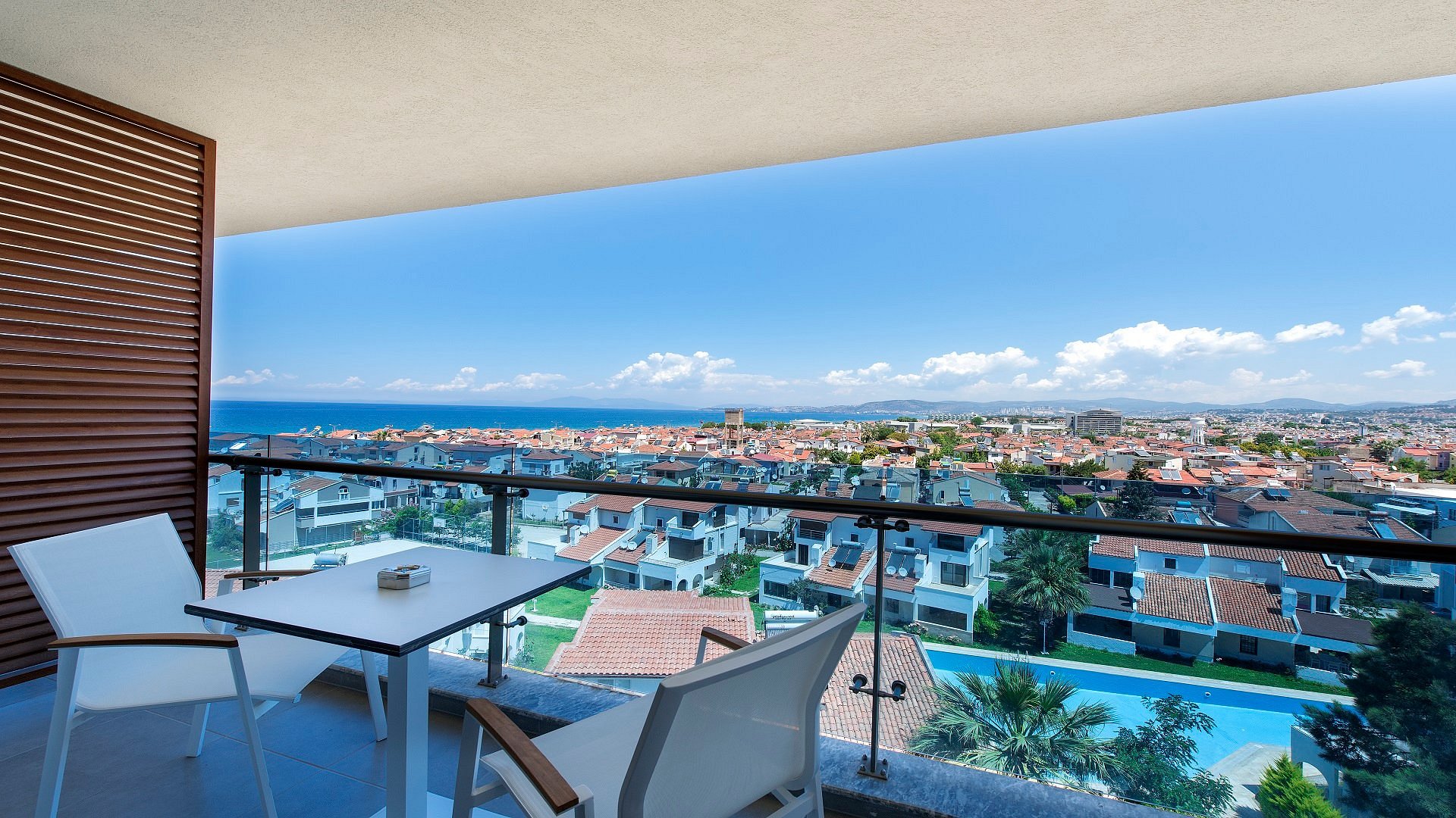 Family Room Side Sea View