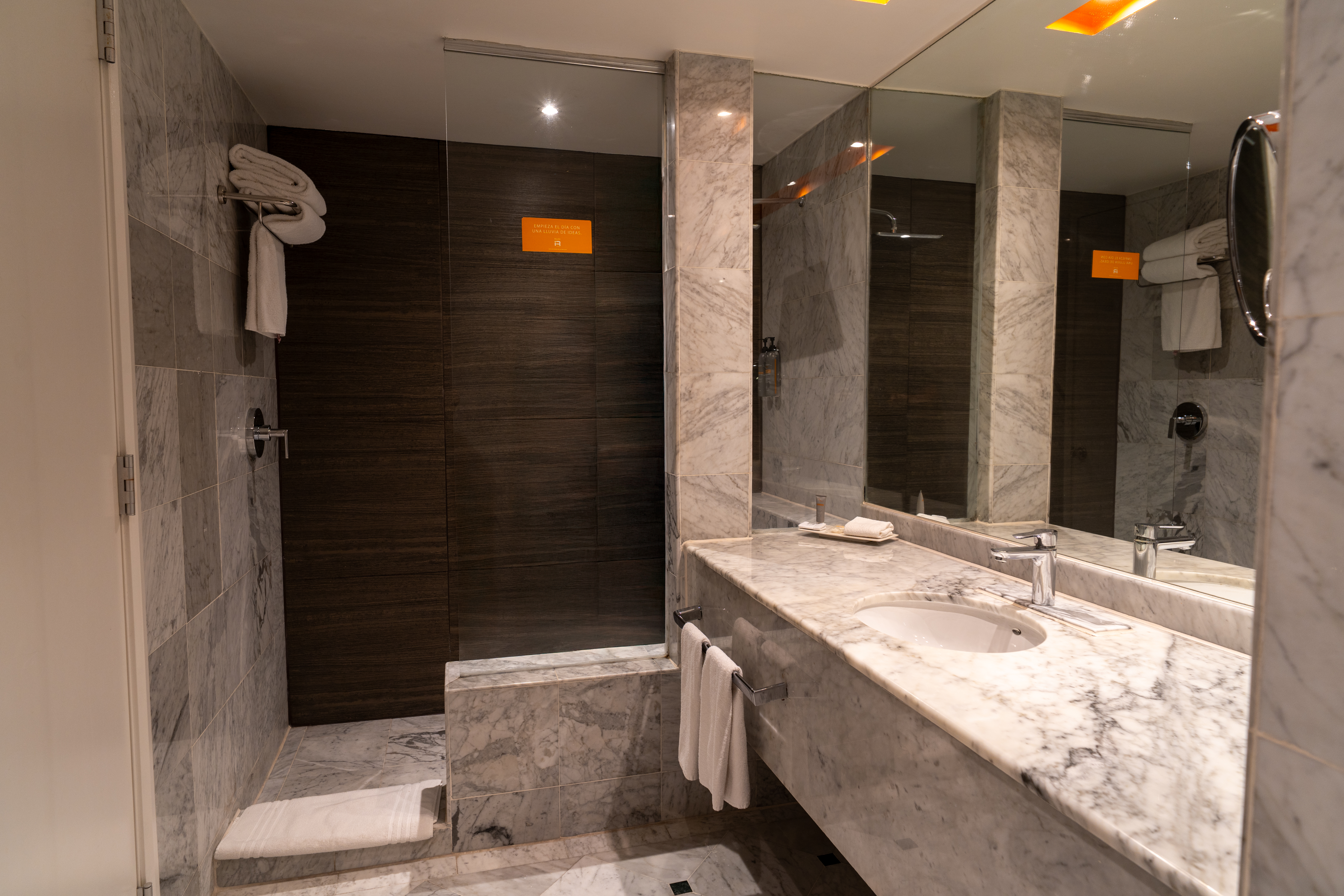 Double Deluxe King Bed